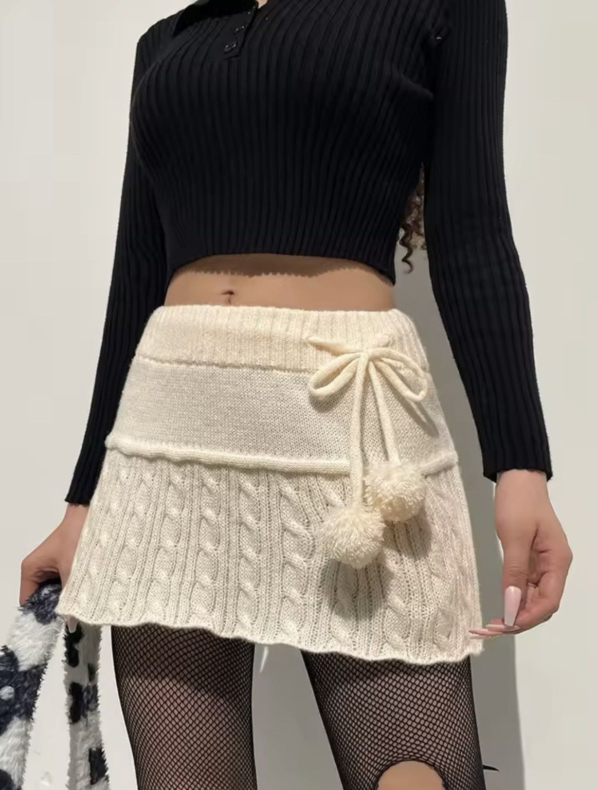 Japanese Brand × Vintage Knitted mini skirt with puff strings Size 26" / US 2 / IT 38 - 1 Thumbnail