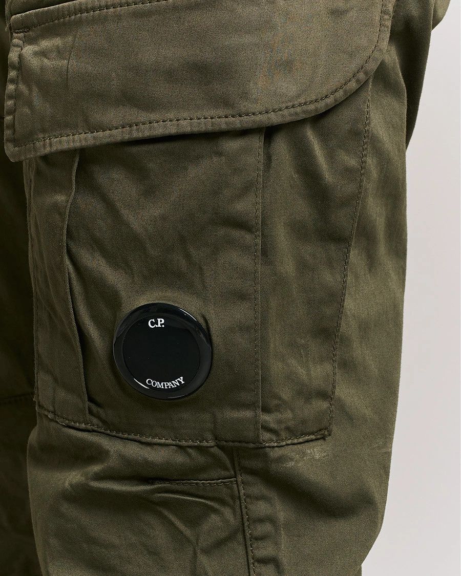 C.P. Company o1y1224 Logo Cargo Pant in Military Green Size US 28 / EU 44 - 5 Thumbnail