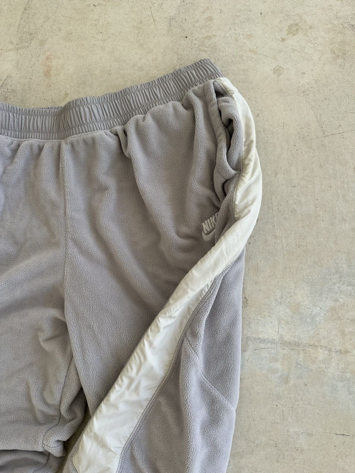 Nike Vintage Nike Sweatpants Size US 36 / EU 52 - 3 Thumbnail