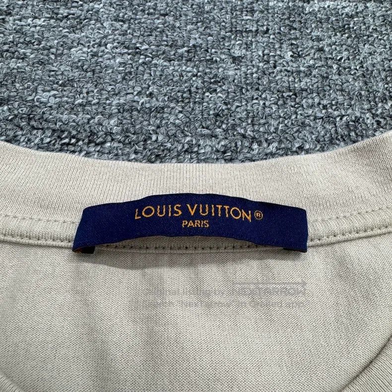 Louis Vuitton Louis Vuitton Rhinestone map short sleeve Size US L / EU 52-54 / 3 - 2 Thumbnail