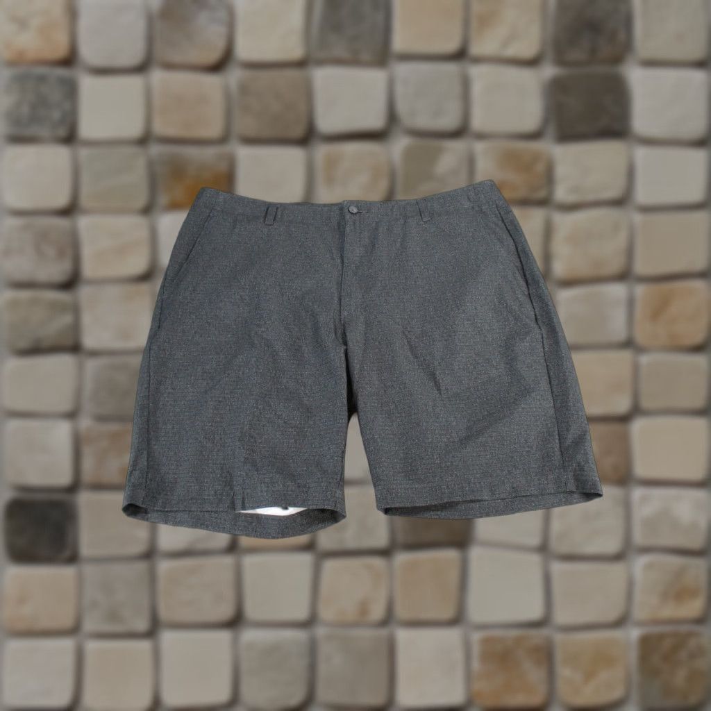 Vintage Pebble Beach Mens 40 Gray Performance Chino Shorts Beach Outdoor Casual Travel Workwear Polyester Spandex Size US 40 / EU 56 - 1 Thumbnail