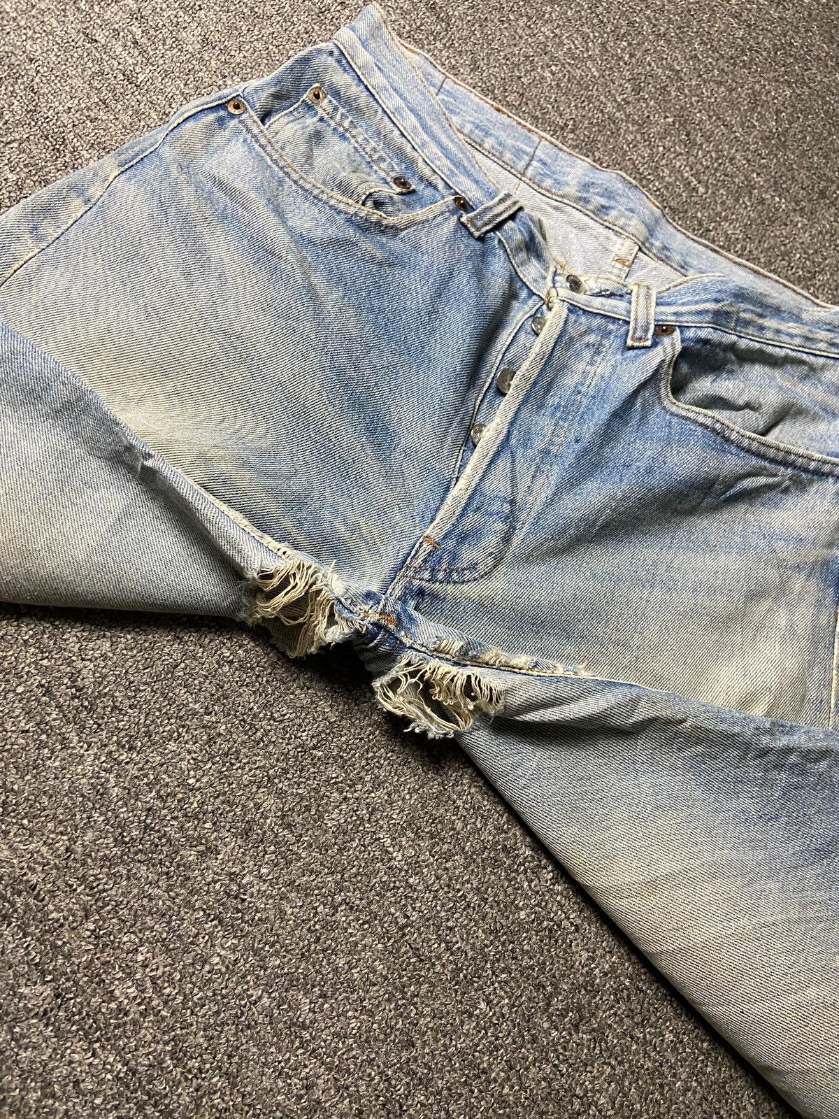 Levi's Levis Strauss Co. Distressed Ripped Jeans (158) Size US 32 / EU 48 - 5 Thumbnail