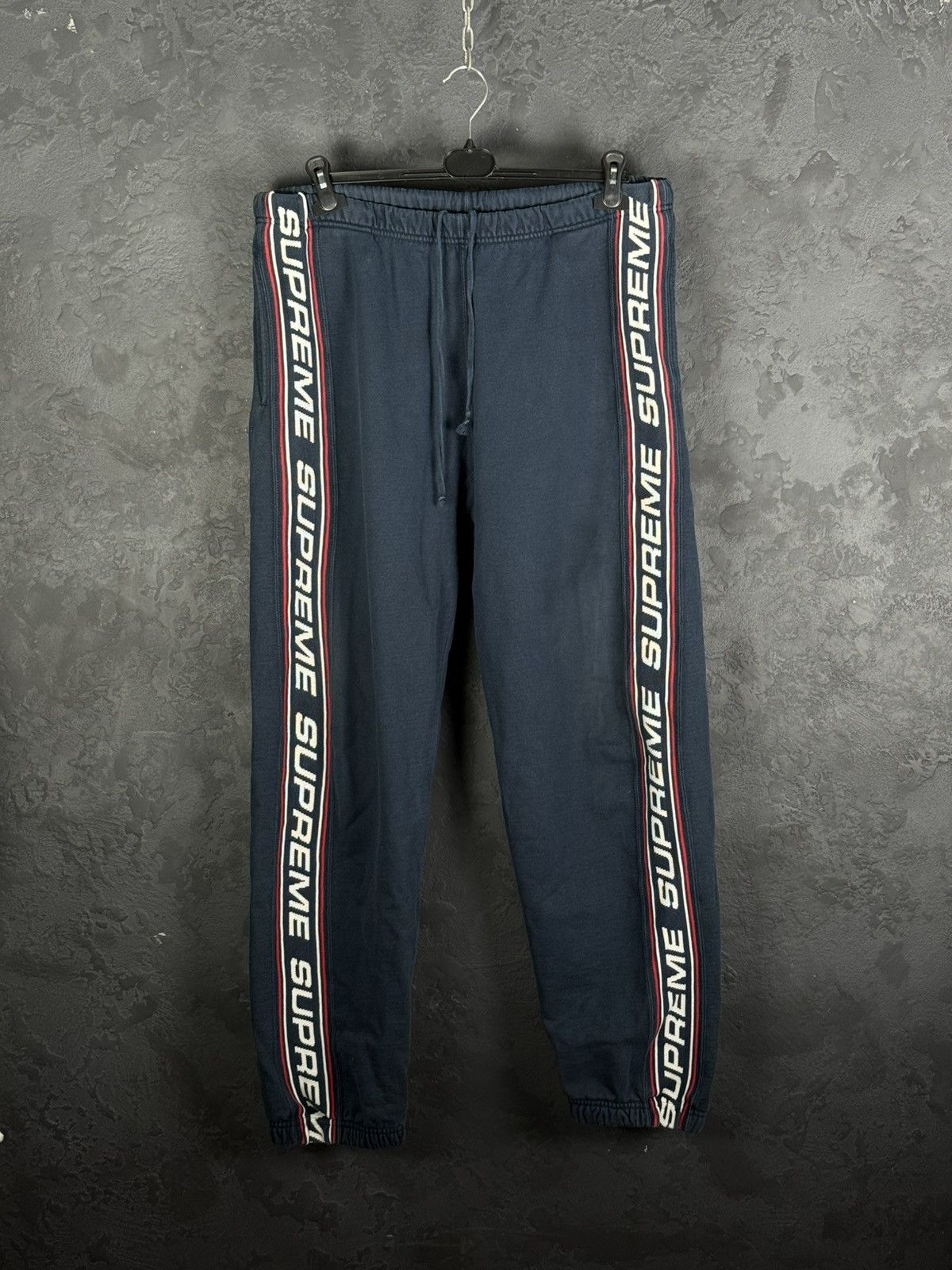 Supreme Supreme Text Rib Sweatpant Size XL Size US 37 - 1 Thumbnail