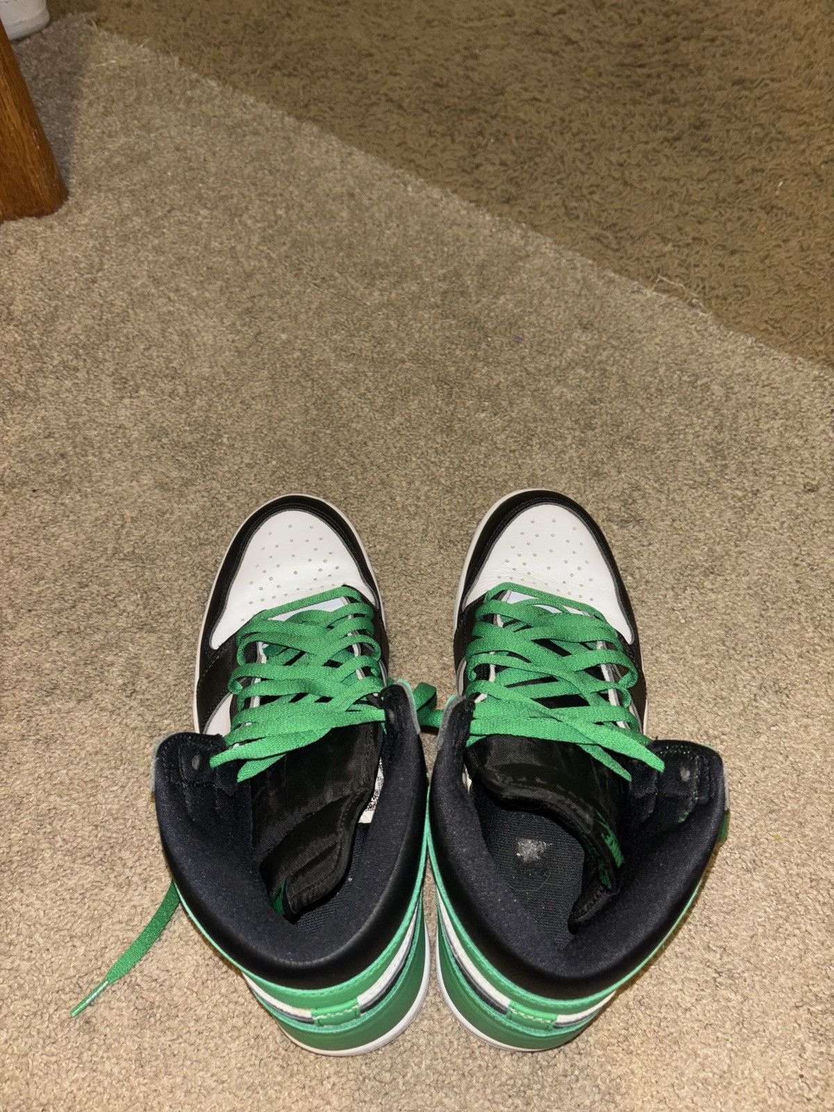 Jordan Brand Jordan 1 Lucky Green Size US 11 / EU 44 - 4 Thumbnail