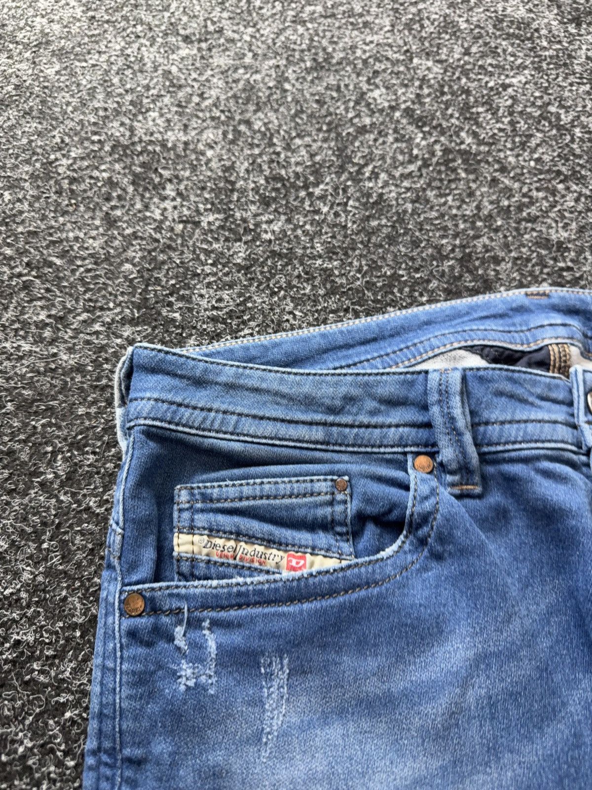 Diesel 00s Y2K Diesel Distressed Jeans Slim Stretch Denim Blue Size US 32 / EU 48 - 6 Thumbnail