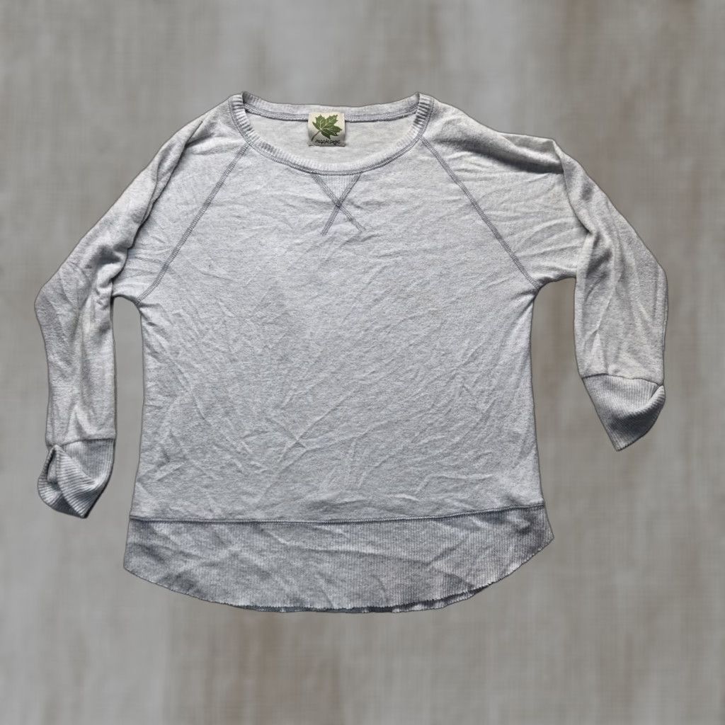 Vintage Maple Sage Sweater Pullover Shirt Women M Gray Long Sleeve Crew Neck Casual 74% Rayon Knit Lightweight Fall Winter Mens Women Size M / US 6-8 / IT 42-44 - 1 Thumbnail