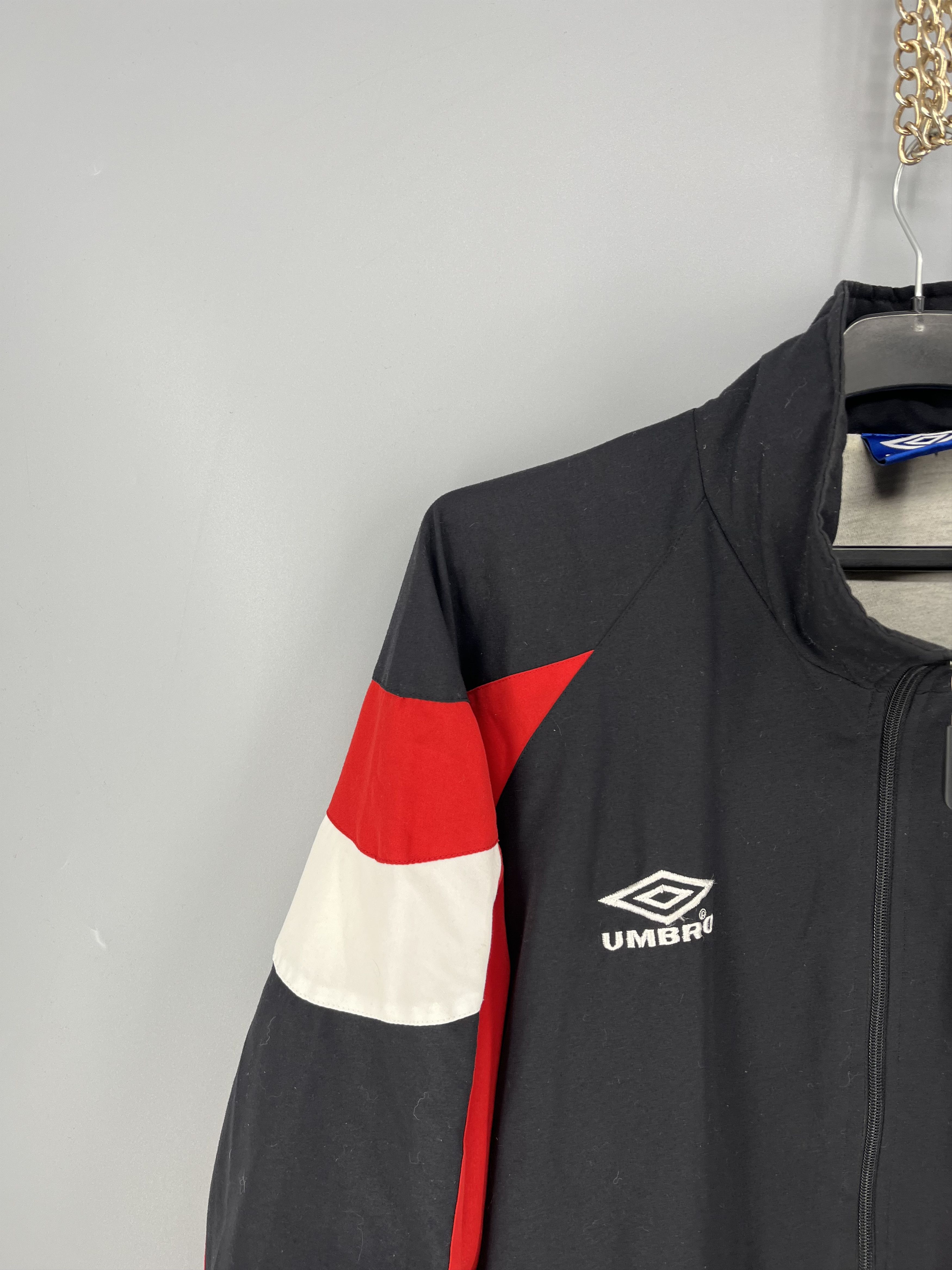 Umbro Umbro RW Oberhausen KONVENT Soccer Track Jacket Black Red XL Size US XL / EU 56 / 4 - 4 Thumbnail
