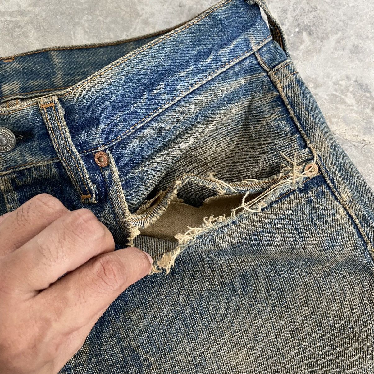 Levi's Thrashed! Vintage 90’s Levis 501 Big E Selvedge Jeans Size US 32 / EU 48 - 9 Thumbnail