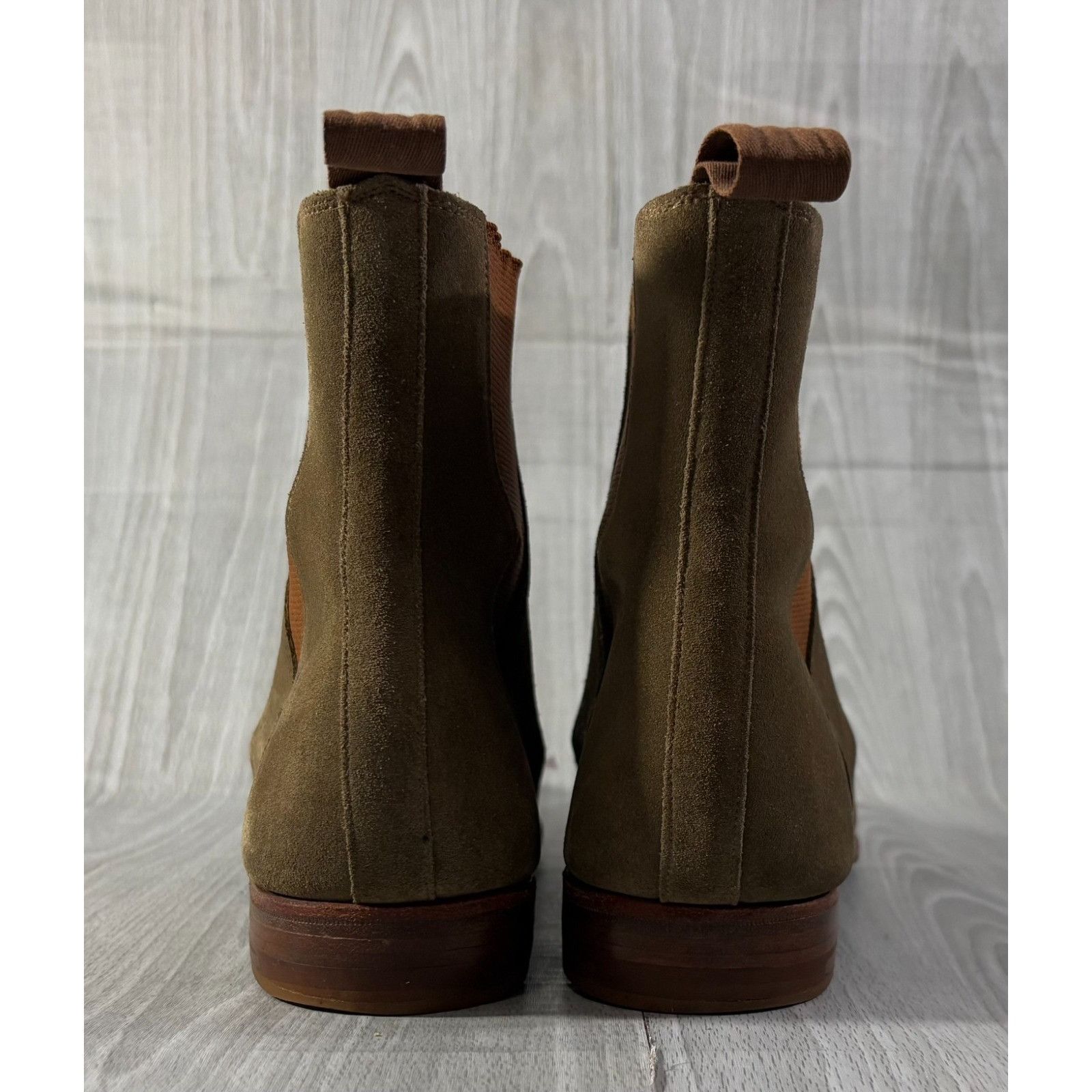 Crockett & Jones Crockett & Jones 617 suede Chelsea Boots size US 8.5 color b Size US 8.5 / IT 38.5 - 3 Thumbnail