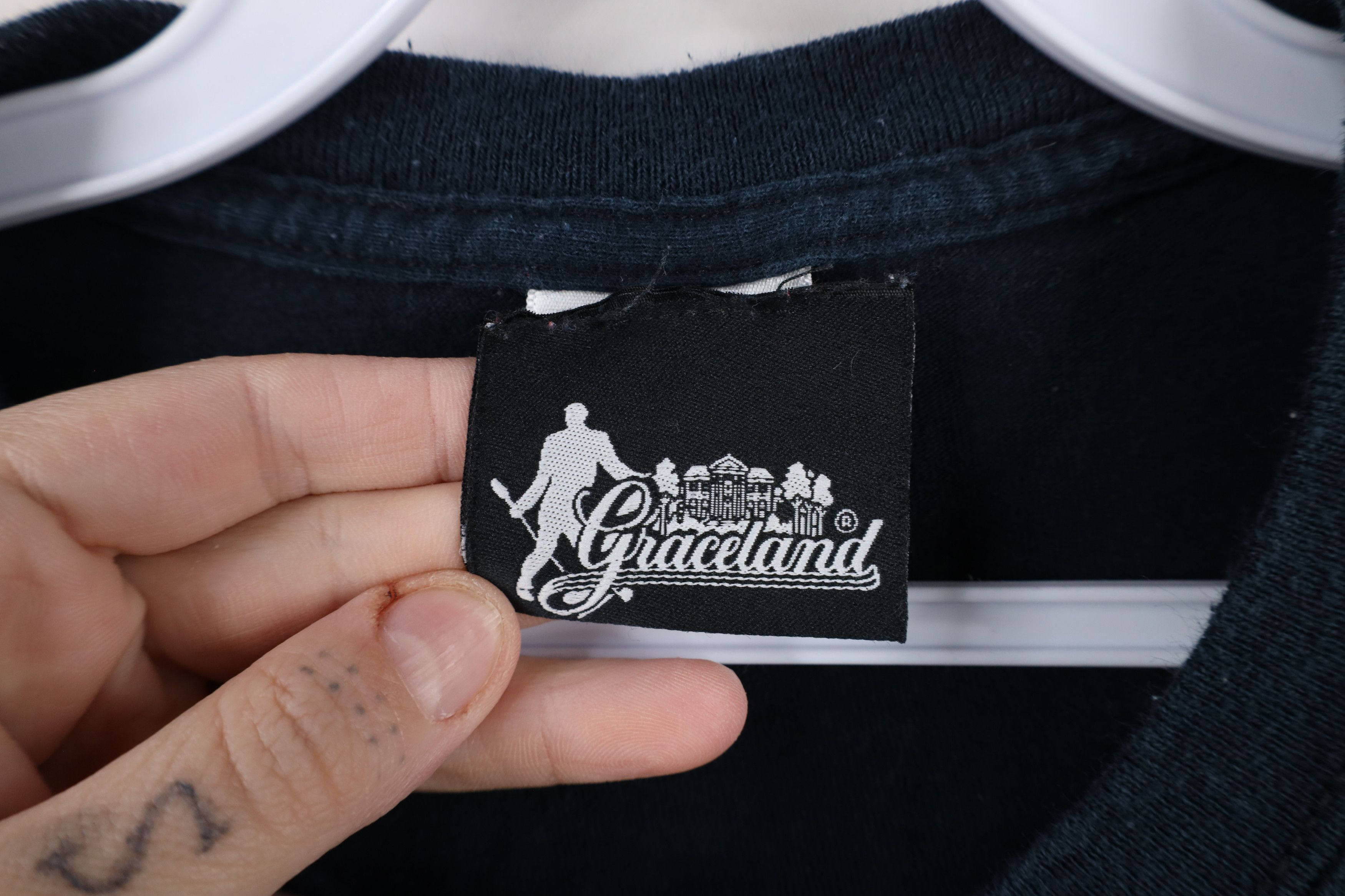 Vintage Vintage Y2K Welcome To Graceland Elvis Presley T-Shirt Black Size US XXL / EU 58 / 5 - 9 Thumbnail