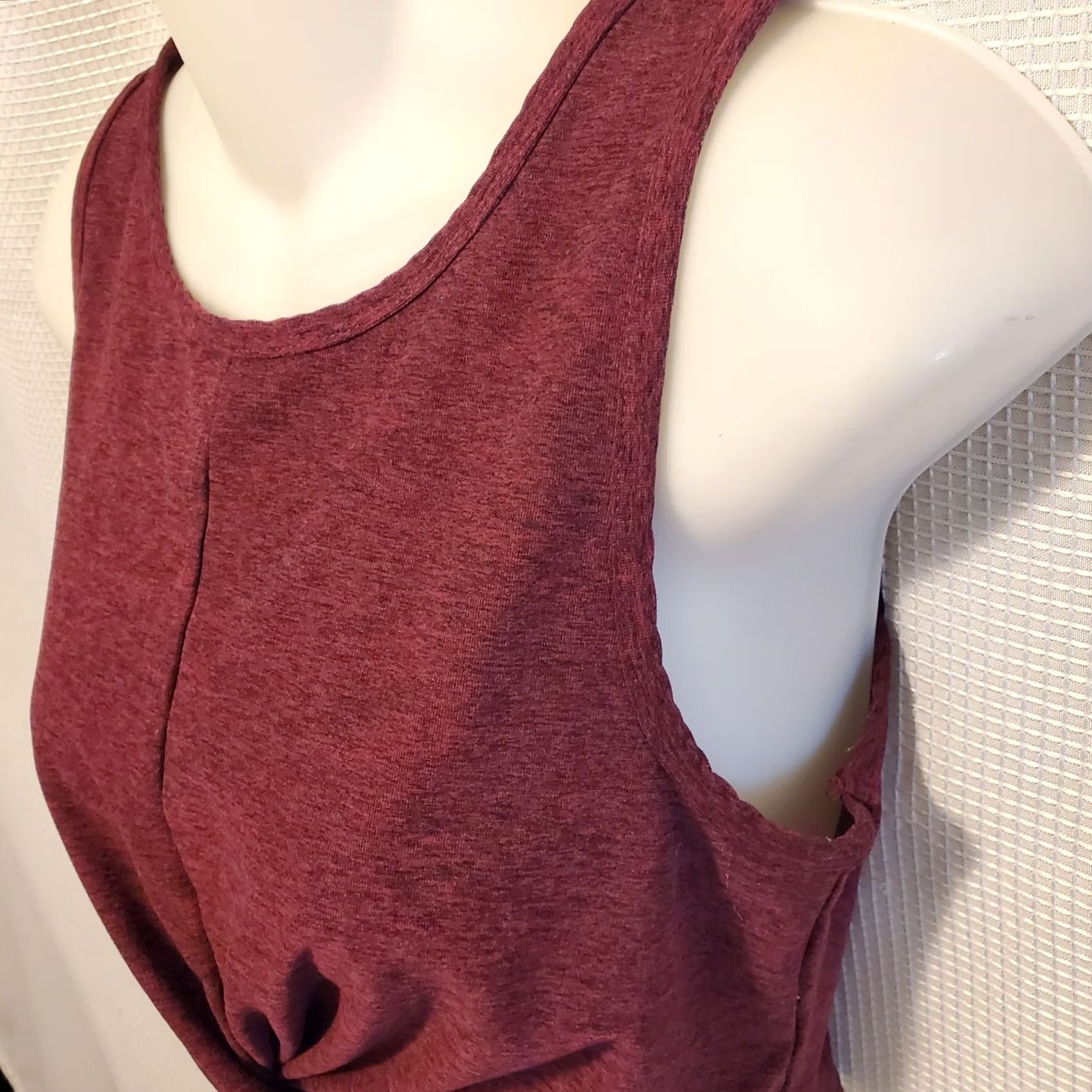 Vintage Yogalicious Lux Cropped Tank Top Burgundy Athletic Workout Yoga Twist Front Sz S Womens Size S / US 4 / IT 40 - 3 Thumbnail
