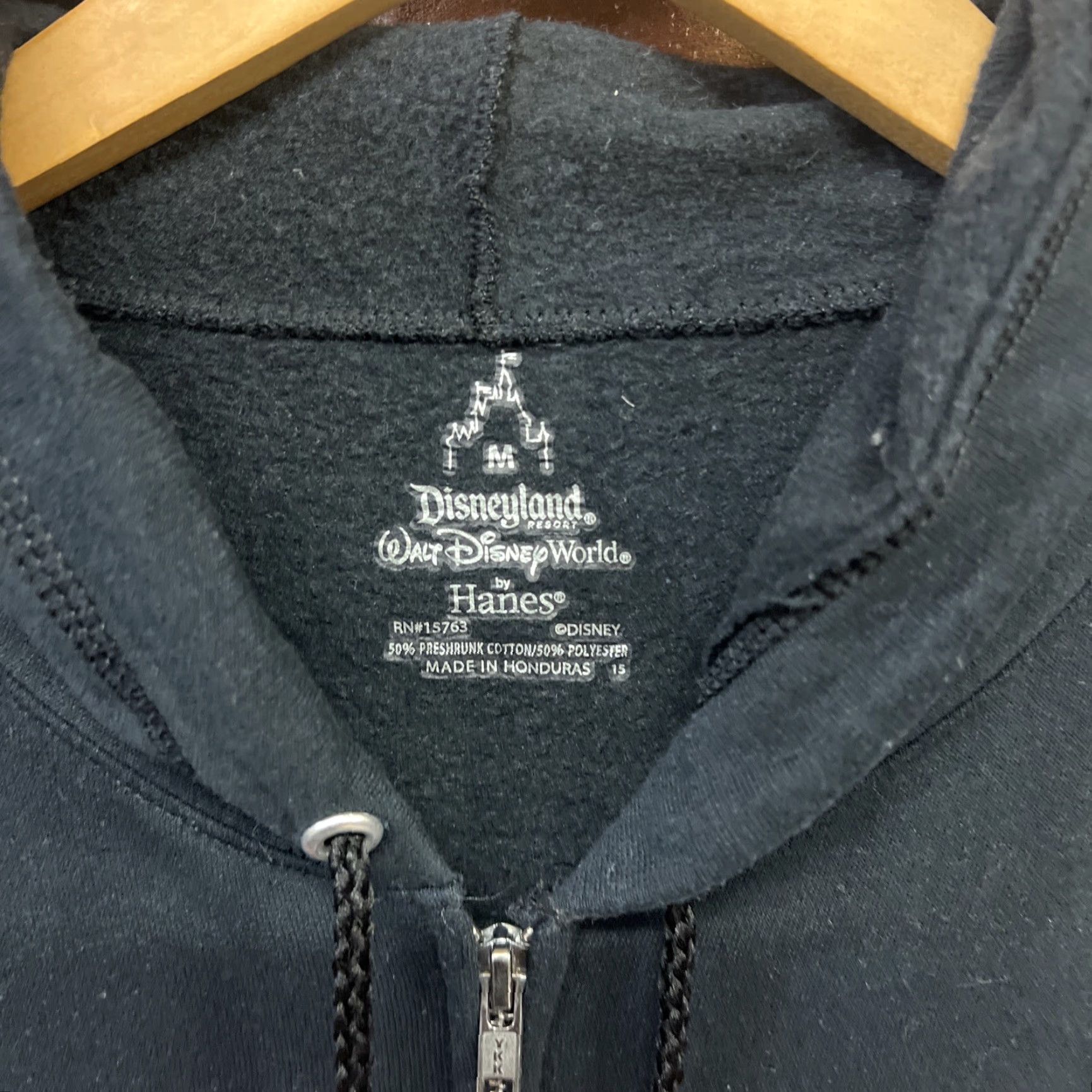 Disney Disney Logo Zip Up Hoodie Jacket Adult Medium Black Sweatshirt Windbreaker Size US M / EU 48-50 / 2 - 2 Thumbnail