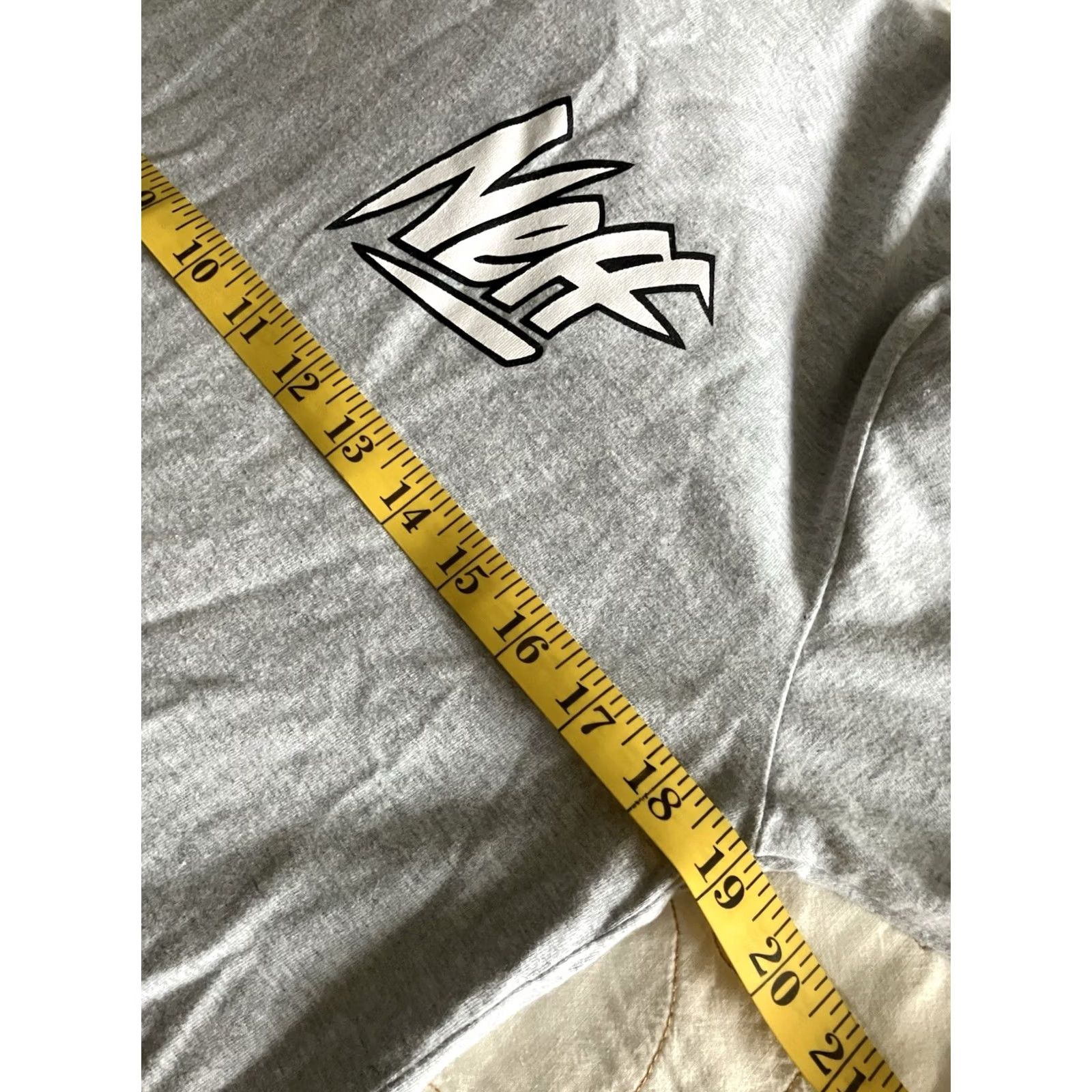 Vintage NEFF Hoodie Shirt M Mens Gray Long Sleeve Pullover Wave Rider Skier Jet Ski T-Shirt Size US M / EU 48-50 / 2 - 6 Thumbnail