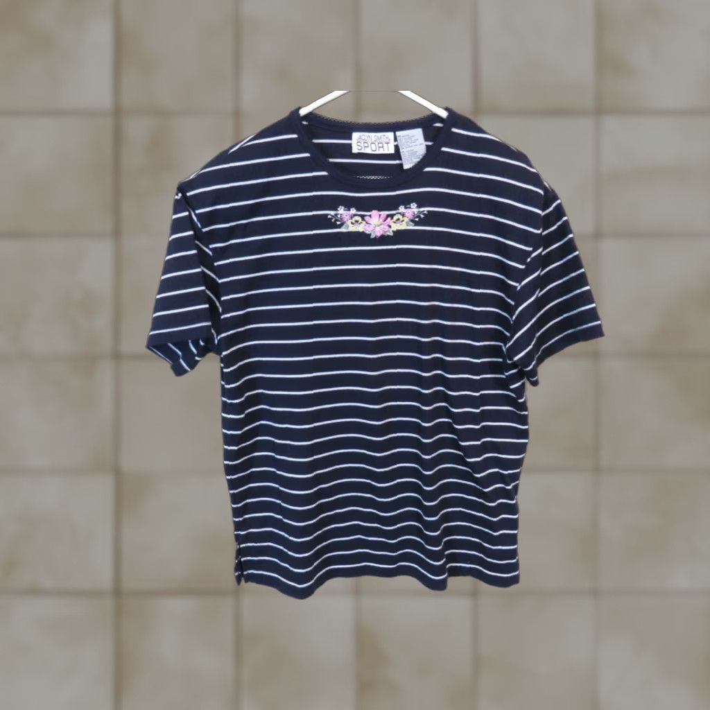 Vintage VINTAGE Jaclyn Smith Shirt Navy Blue stripe Flower Medium Blue Shirt Jaclyn Smith Womens Mens? Size M / US 6-8 / IT 42-44 - 1 Thumbnail