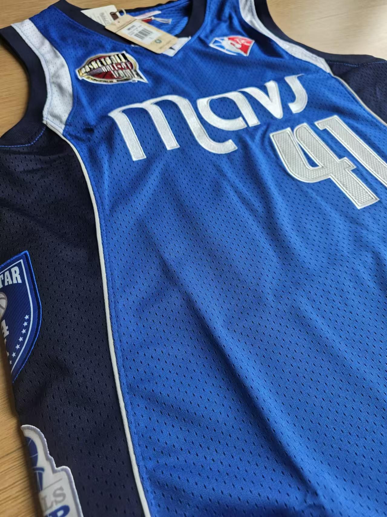 NBA Dallas Mavericks #41 Dirk Nowitzki Jersey Double Stitched Size US M / EU 48-50 / 2 - 3 Thumbnail