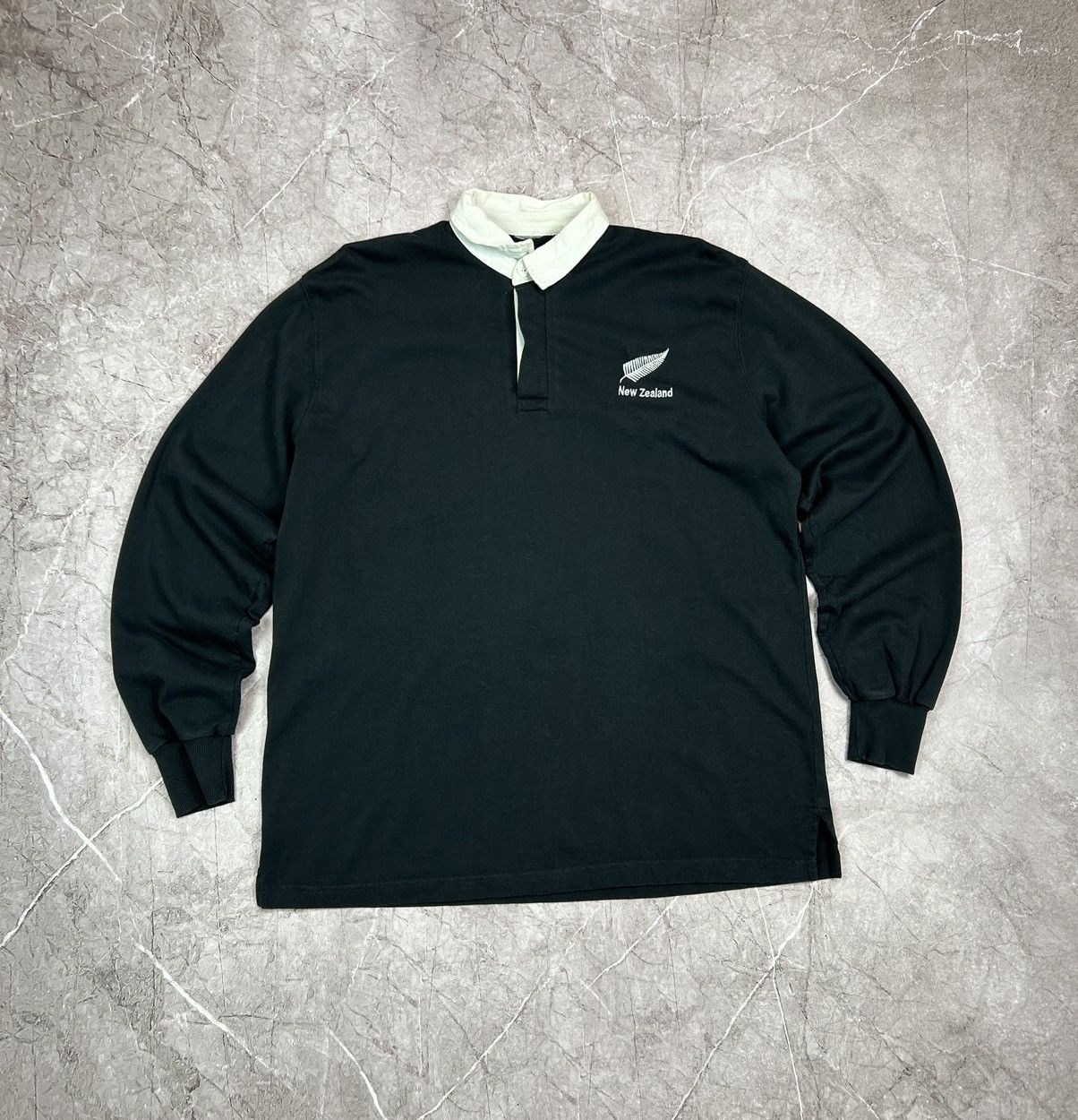 Vintage Vintage 90s Streetwear New Zealand Long Sleeve Rugby Polo Size US L / EU 52-54 / 3 - 2 Thumbnail