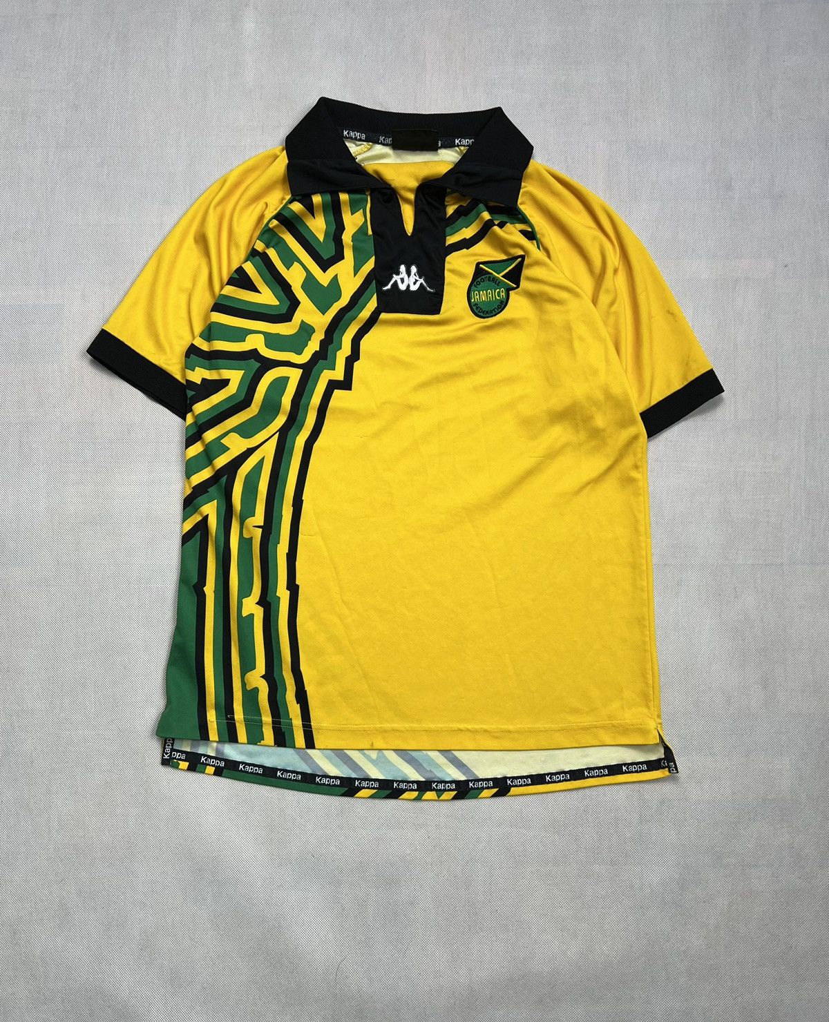 image of Tshirt Kappa Jamaica 1998 Vintage Soccer Jersey, Men's (Size Large)