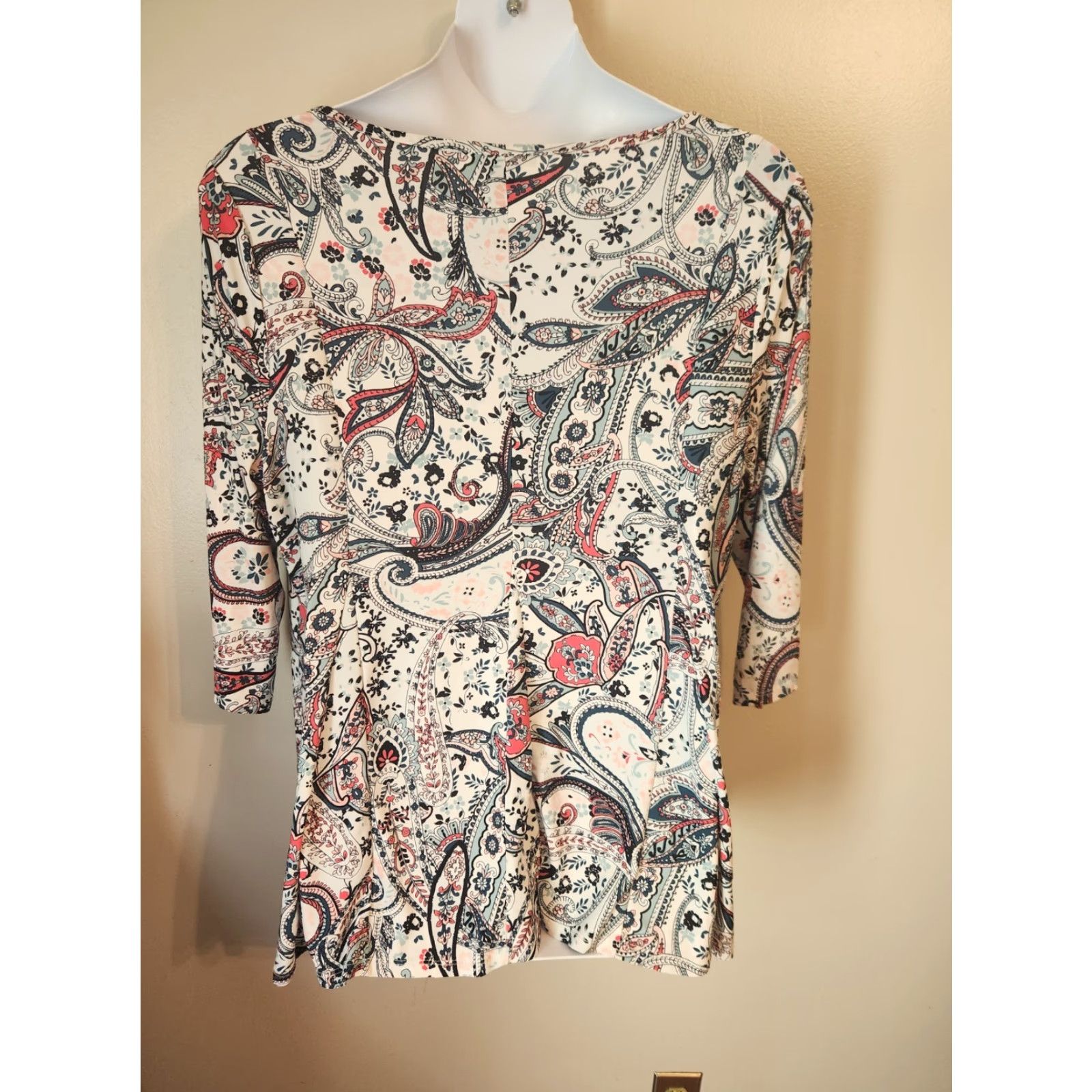 Vintage Roz & Ali White Paisley Floral Print 3/4 Sleeve Tunic Top 2X Plus Woman Blouse Jewelry? Size XXL / US 16-18 / IT 52-54 - 5 Thumbnail