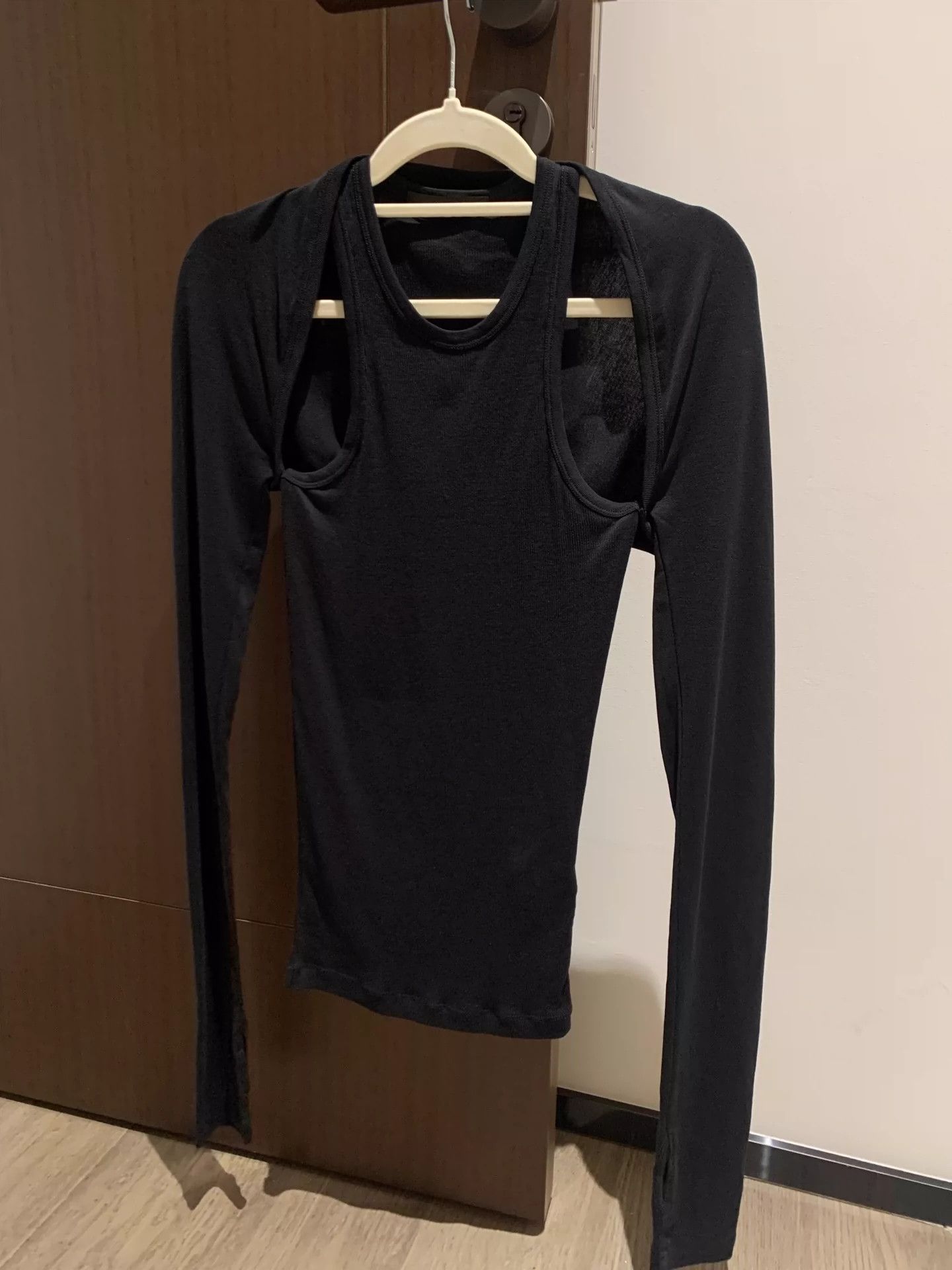 Helmut Lang Helmut lang two long-sleeved T-shirts - -DMC Size US S / EU 44-46 / 1 - 1 Thumbnail