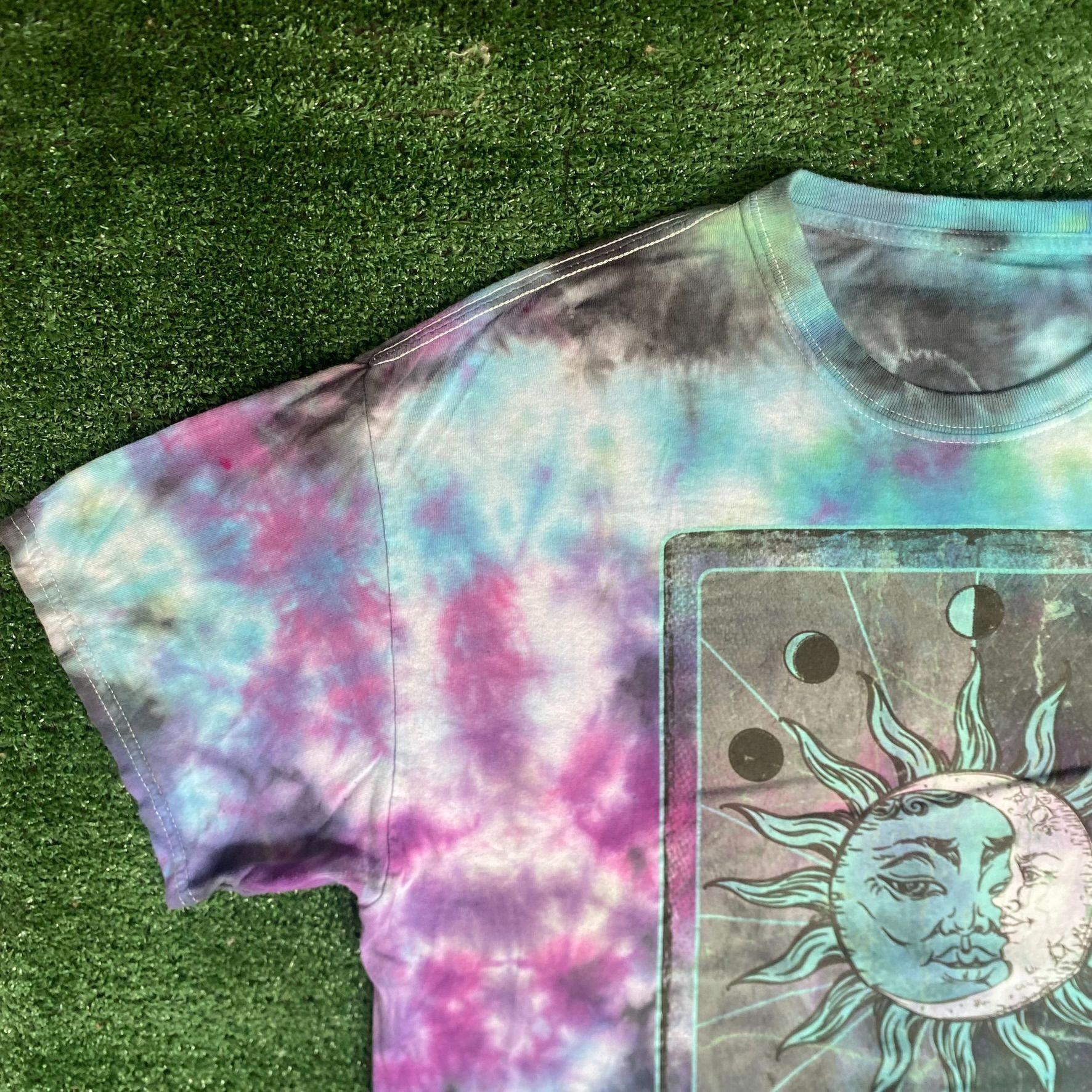 Vintage Vintage 90s Sun Moon Shirt Hippie Indie Astrology Tee Size US XL / EU 56 / 4 - 2 Thumbnail