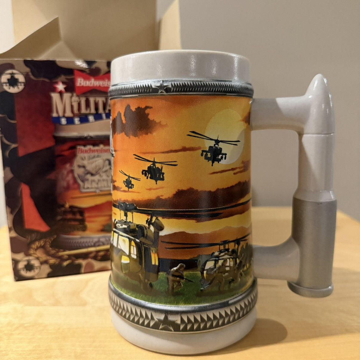 Budweiser Budweiser 1993 military cup Size ONE SIZE - 7 Thumbnail