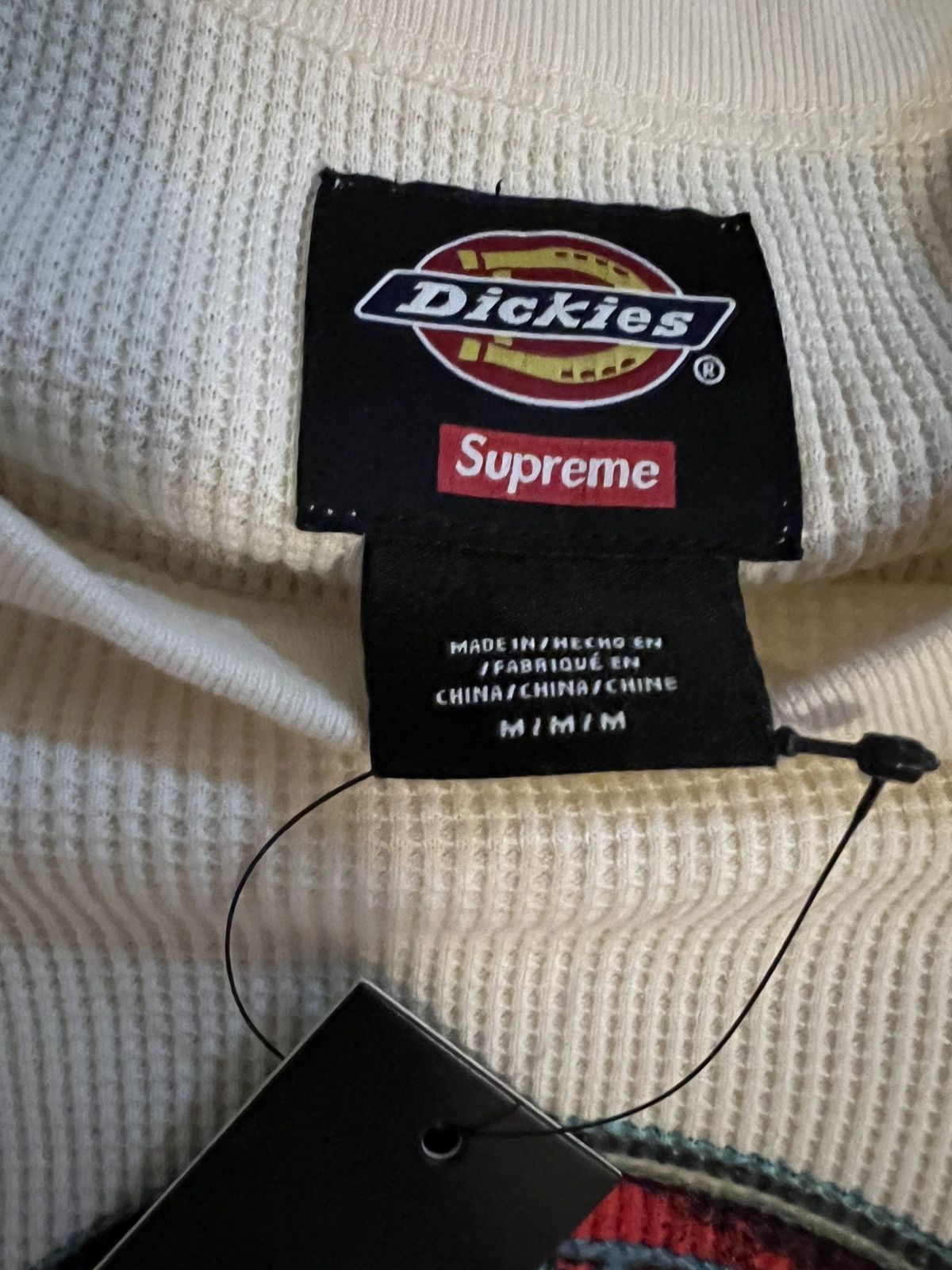 Dickies × Supreme Size Medium White Dickies x Supreme Thermal Size US M / EU 48-50 / 2 - 4 Thumbnail
