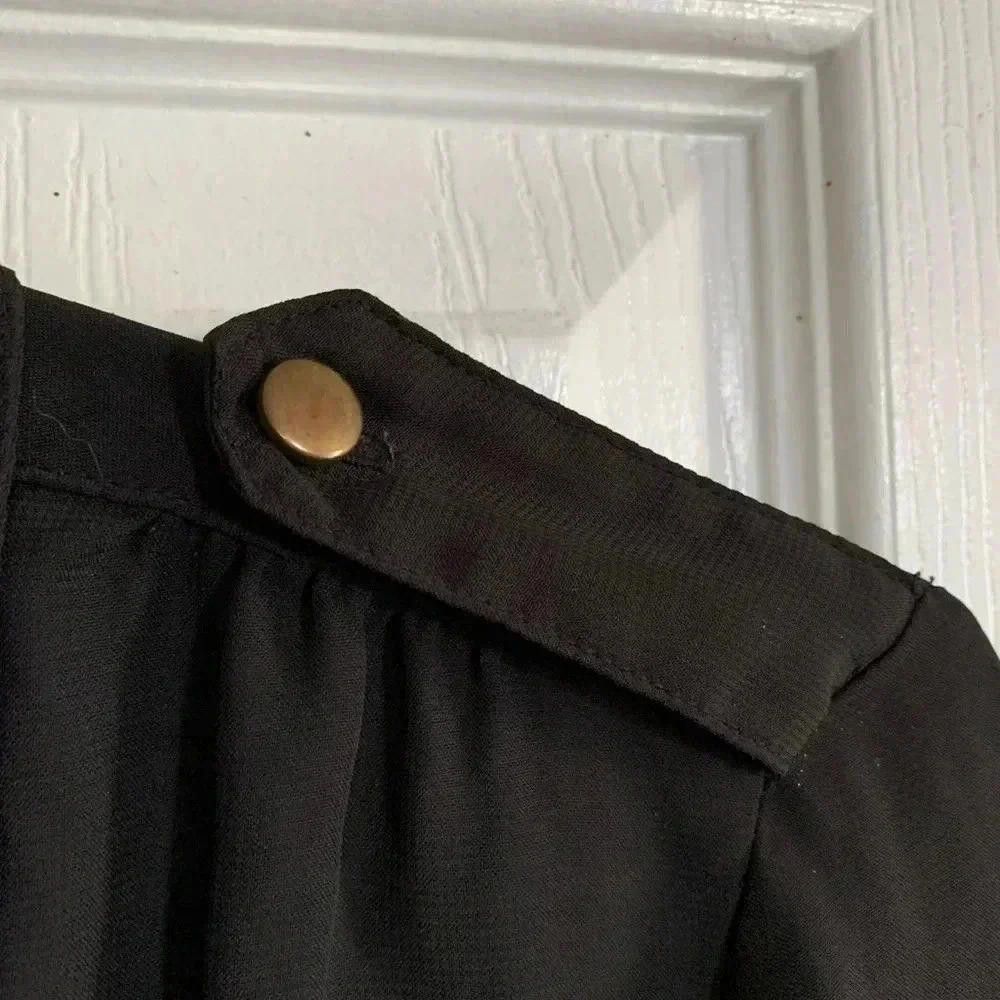 Designer Stylish Long Sleeve Button-Up Shirt with Pocket Detail Size S / US 4 / IT 40 - 4 Thumbnail