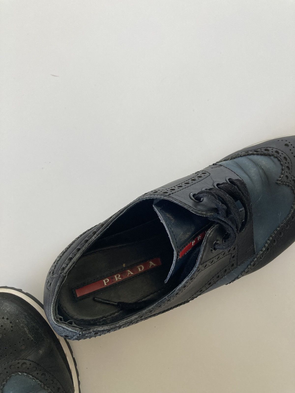 Prada Vintage prada perforated leather lace up casual shoes 8 43 Size US 8 / EU 41 - 18 Thumbnail