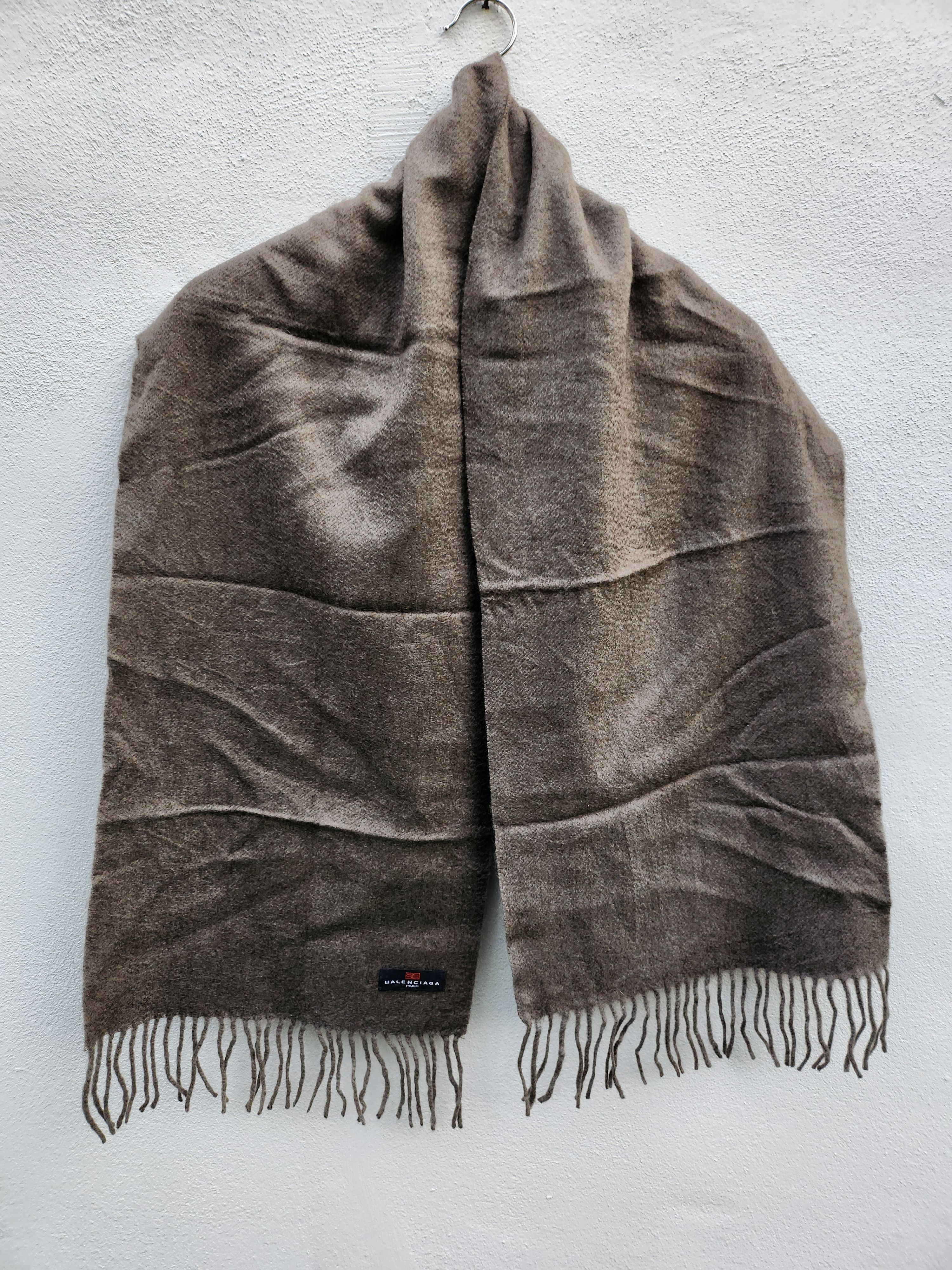 Balenciaga × Grailed 💥Vtg Balenciaga Neck Wrap Muffler Scarves Size ONE SIZE - 1 Thumbnail
