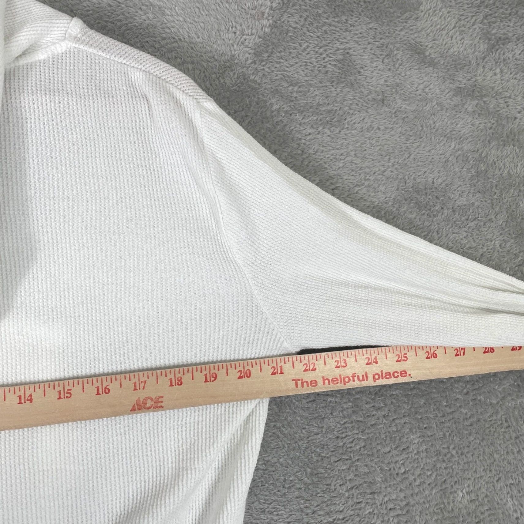 Brandy Melville VINTAGE Brandy Melville Hoodie Womens One Size White Waffle Knit Thermal Cropped Size ONE SIZE - 6 Thumbnail