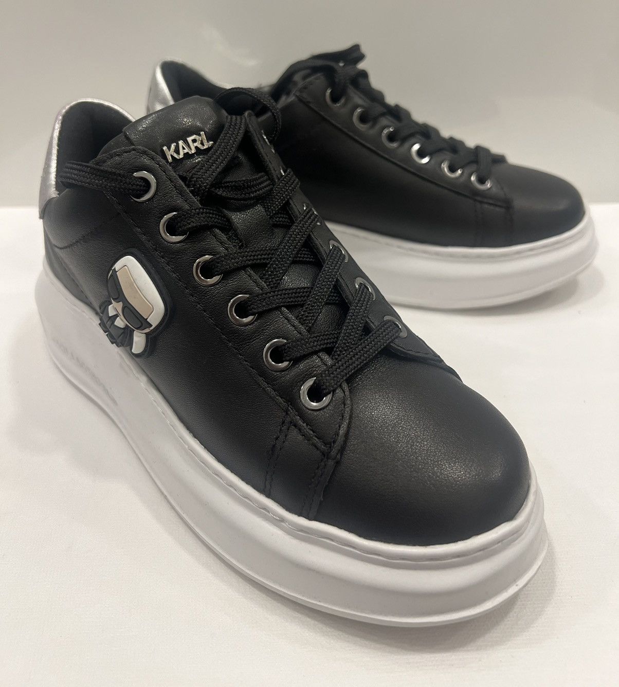 Karl Lagerfeld Karl Lagerfeld Kapri black women’s shoe size 35 EU Size US 5 / IT 35 - 1 Thumbnail
