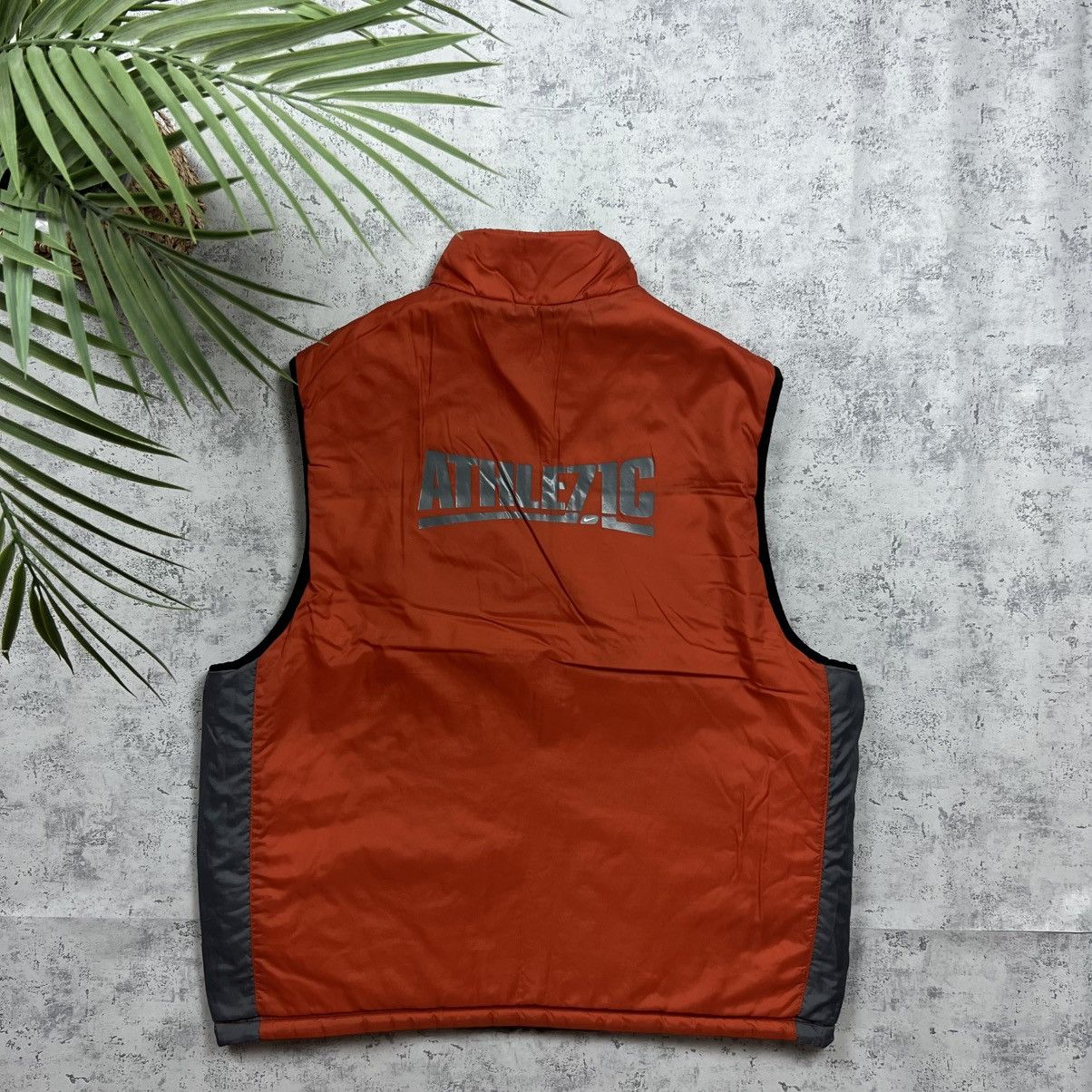 Nike 90s NIKE REVERSIBLE VINTAGE Y2K NYLON RETRO VEST Size US M / EU 48-50 / 2 - 1 Thumbnail