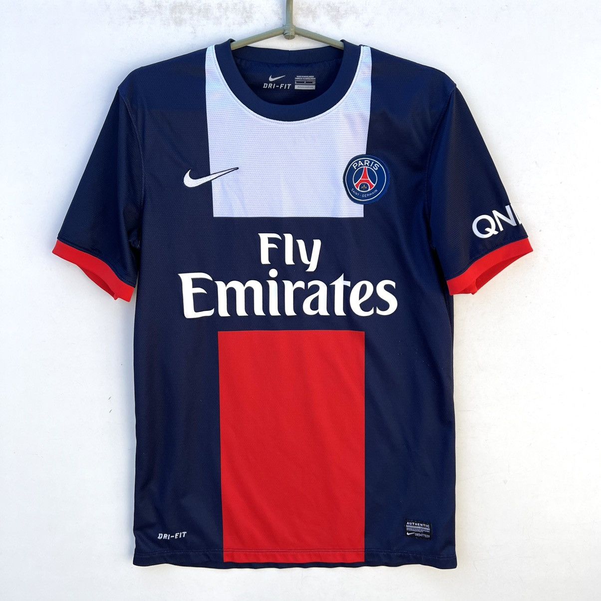 Nike PARIS SAINT GERMAIN 2014 2015 FOOTBALL SOCCER JERSEY NIKE Size US S / EU 44-46 / 1 - 1 Thumbnail