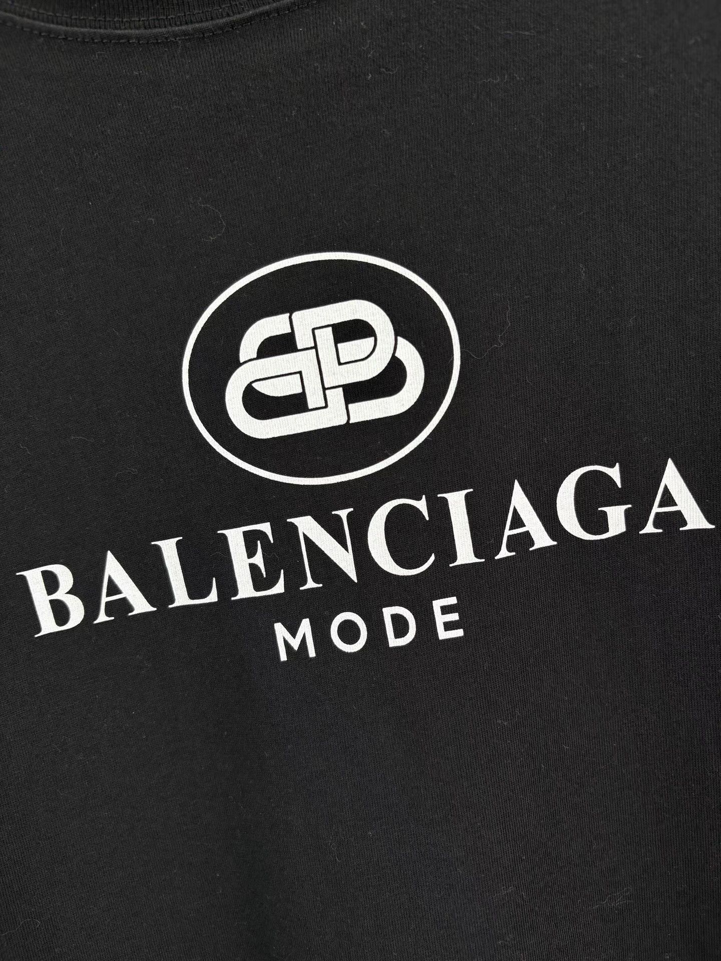 Balenciaga BALENCIAGA BB Buckle Letter LOGO Short Sleeve K1 Size US M / EU 48-50 / 2 - 3 Thumbnail
