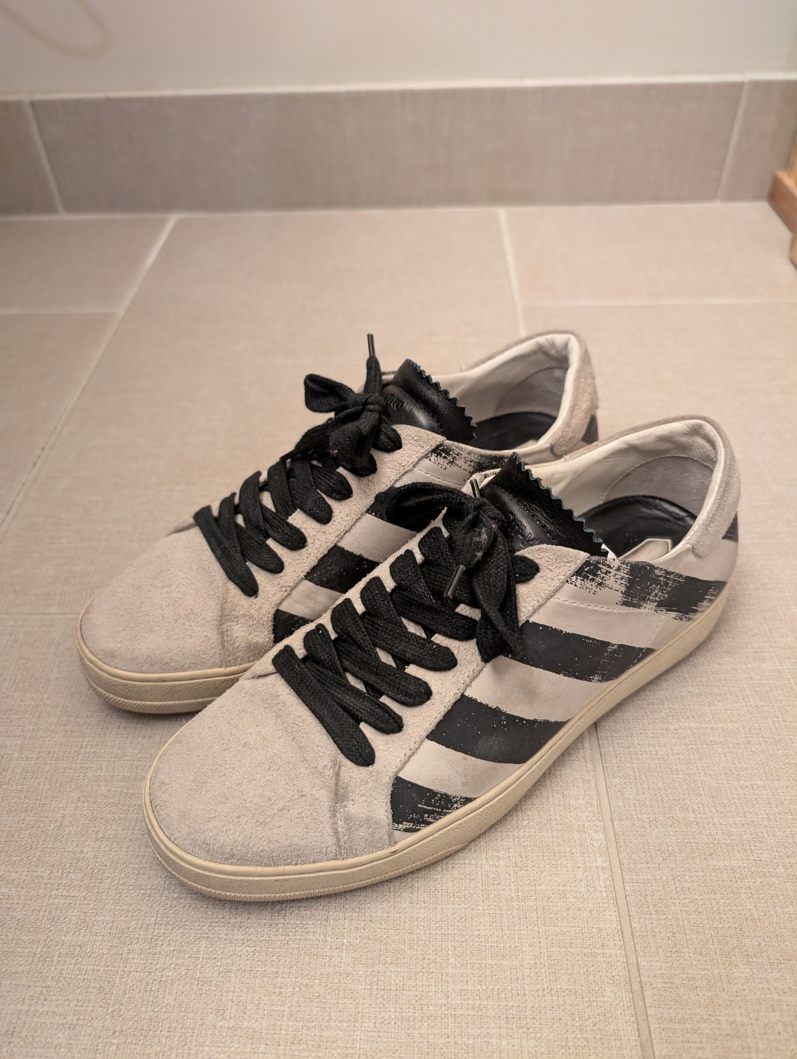 Off-White Virgil Era Off-White - USED Beige and Black Suede Sneakers Size US 6 / EU 39 - 1 Thumbnail