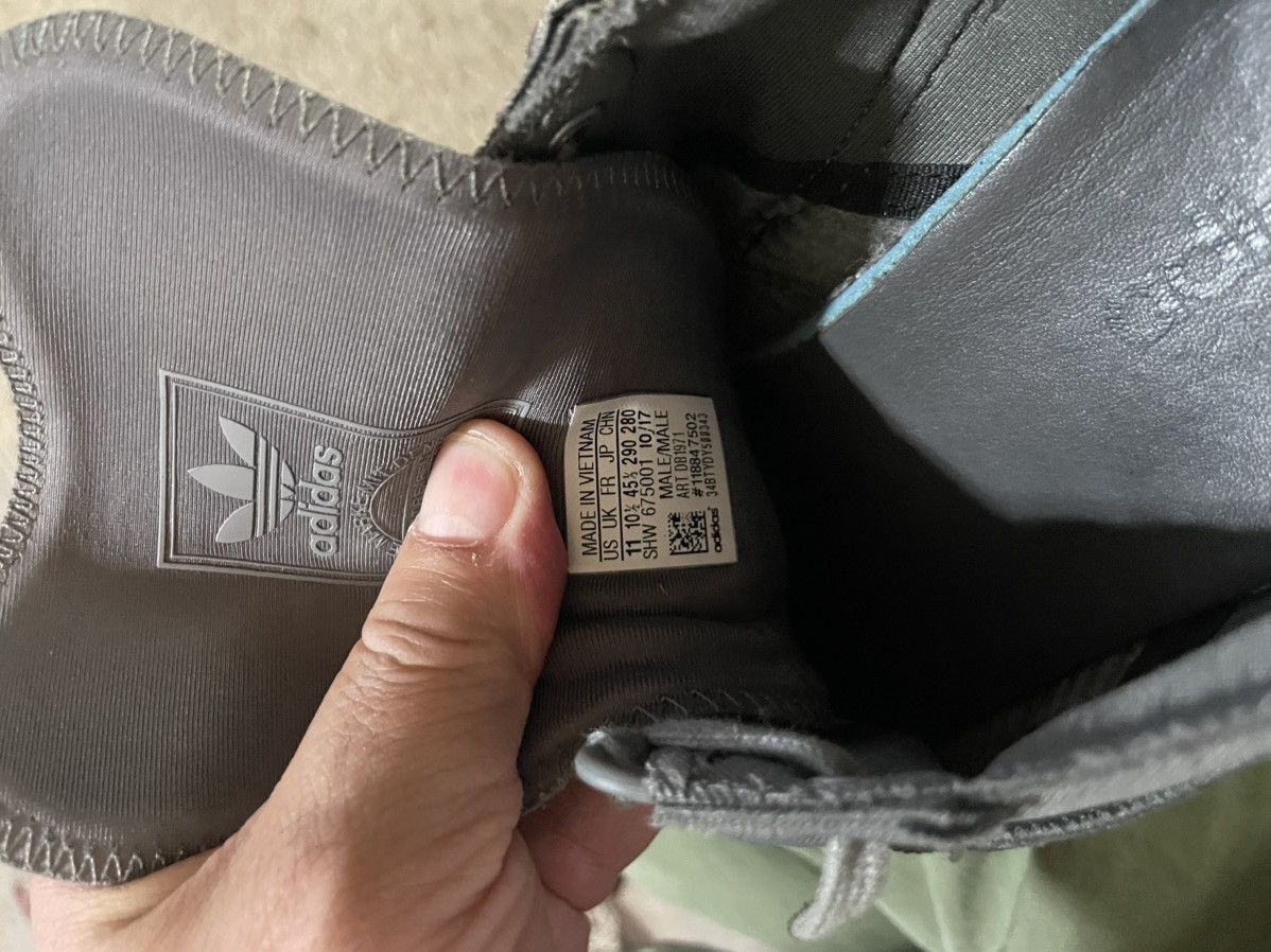 Adidas × Daniel Arsham Adidas X Daniel Asham New York Present Size US 11 / EU 44 - 10 Thumbnail
