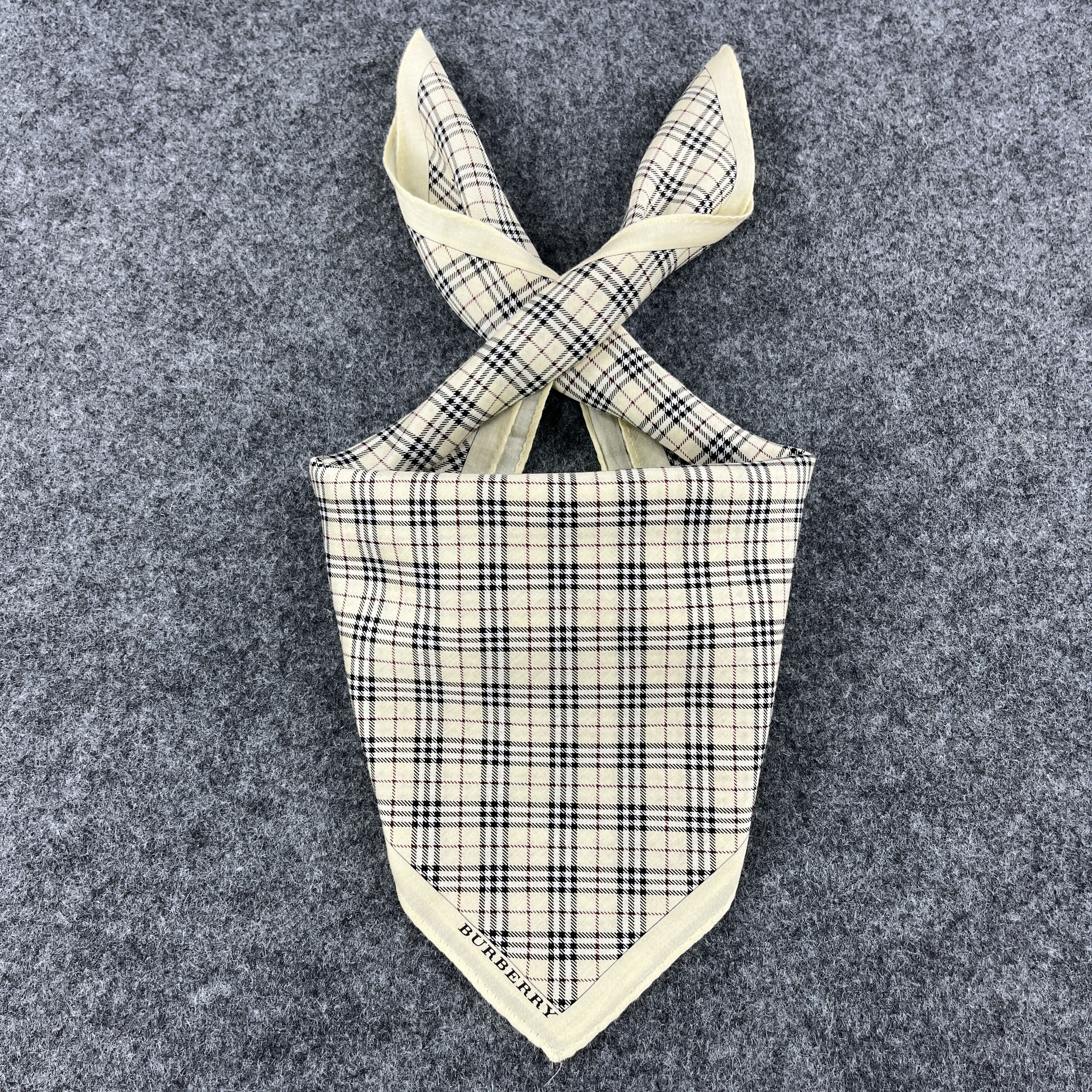 Burberry Burberry Handkerchief / Bandana / Neckerchief B130 Size ONE SIZE - 1 Thumbnail
