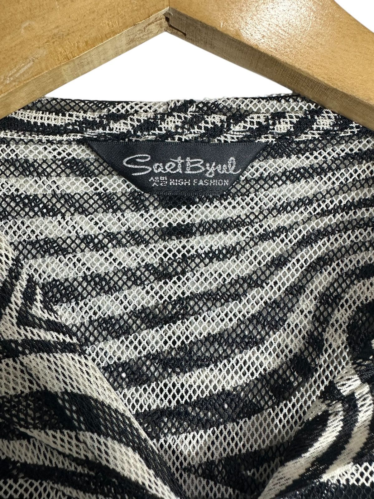 If Six Was Nine Cyber Zebras Transparent Hoodie Japan Issey Yohji Style Size US L / EU 52-54 / 3 - 8 Thumbnail