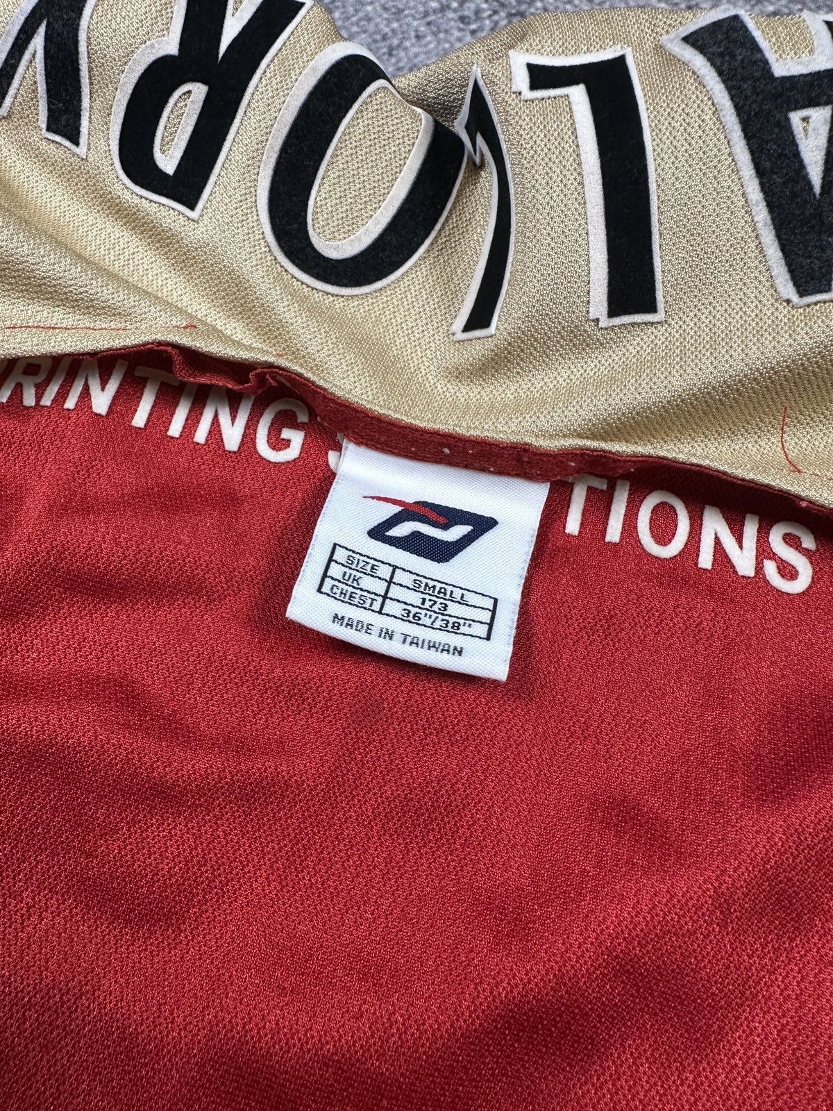 Vintage Vintage Jako Portsmouth 9 Mallory Soccer Jersey Rare L Size US L / EU 52-54 / 3 - 5 Thumbnail