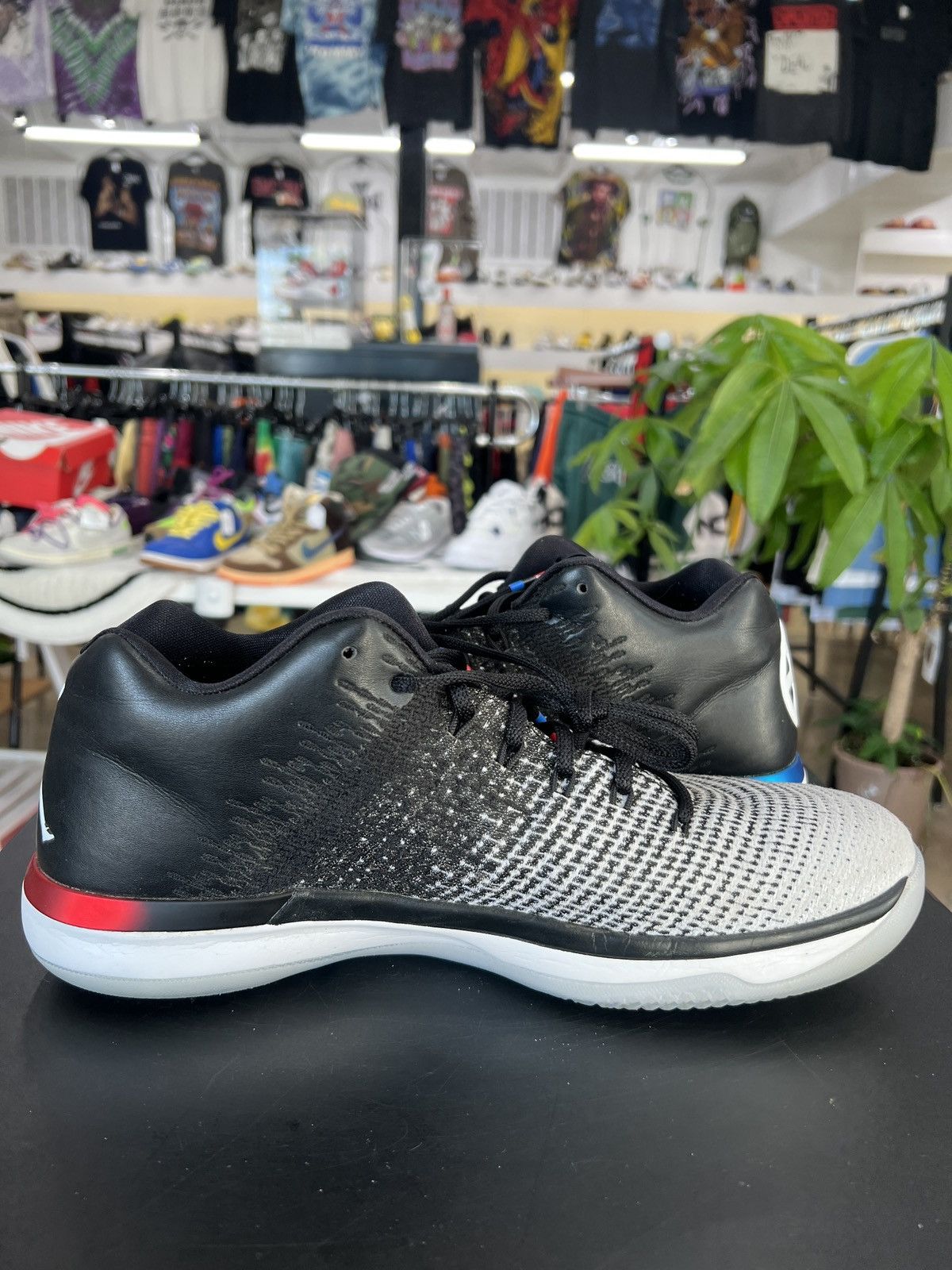 Jordan Brand Air Jordan XXX1 Low Quai 54 Sz. 12.5 (2017) Size US 12.5 / EU 45-46 - 4 Thumbnail