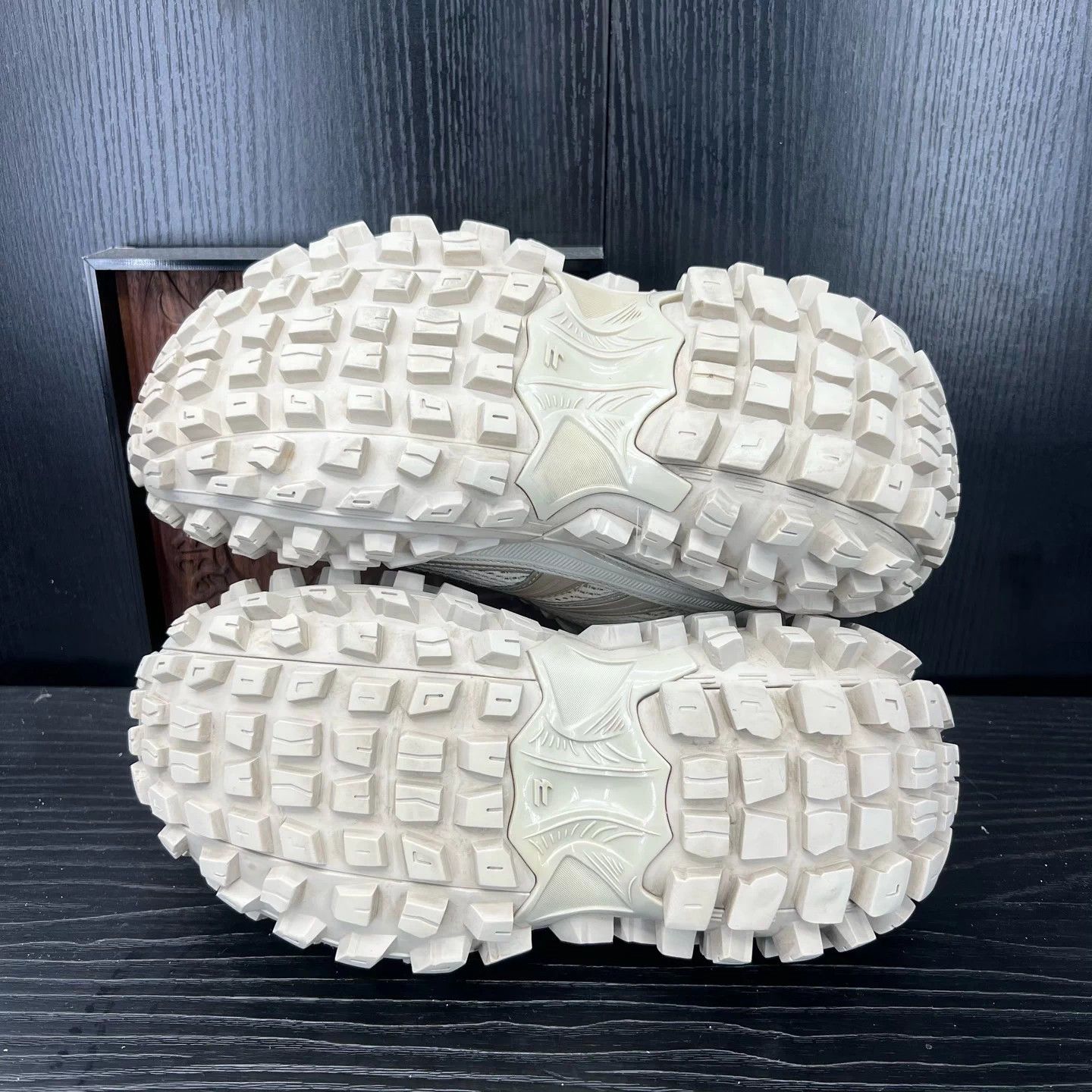Balenciaga Balenciaga Track Light Brown 39 Size US 6 / EU 39 - 8 Thumbnail