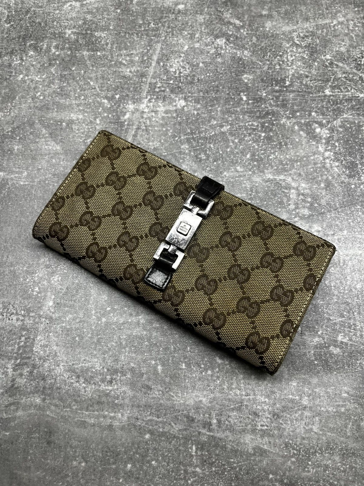 Gucci Vintage Gucci GG Canvas & Leather Wallet w/ Lock Accent Size ONE SIZE - 4 Thumbnail