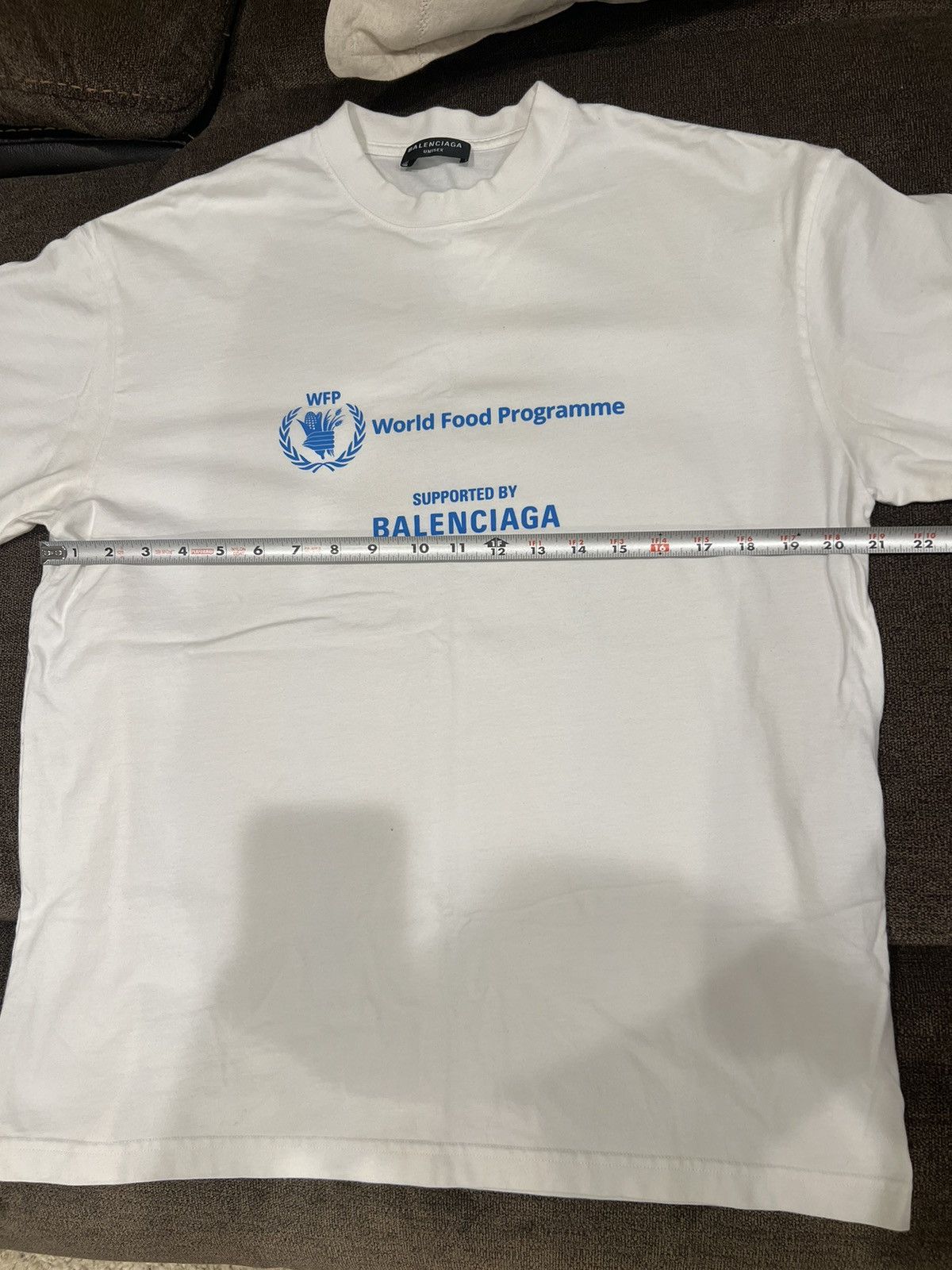 Balenciaga Balenciaga World Food Programme Tshirt Size US S / EU 44-46 / 1 - 7 Thumbnail