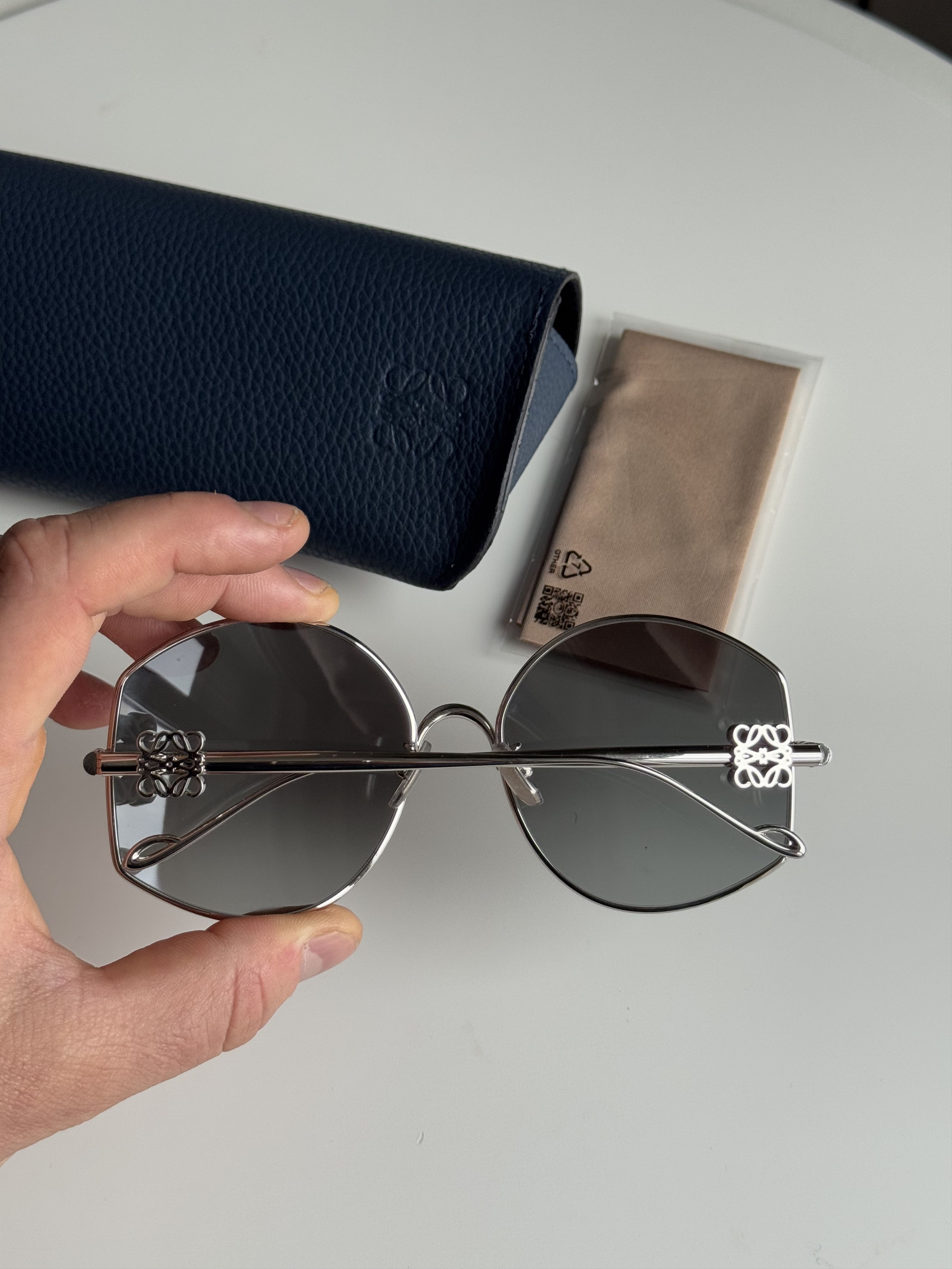 Loewe Loewe Sunglasses Size ONE SIZE - 9 Thumbnail