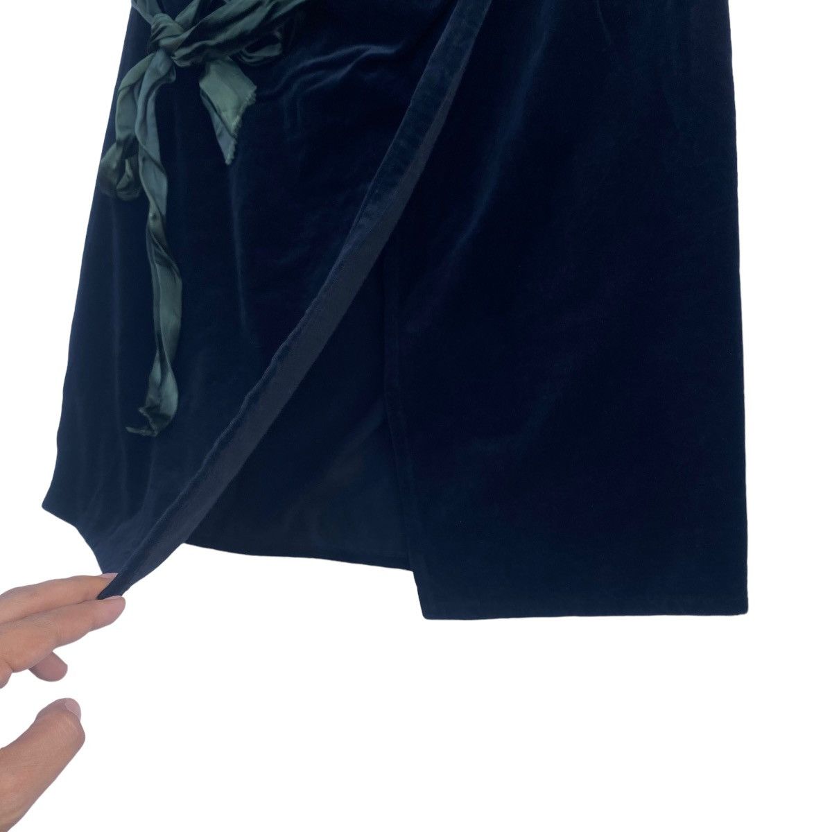 Versace Auth Vtg 80s GIANNI VERSACE Velvet Wrap Ribbon Belt Skirt Size 30" / US 8 / IT 44 - 12 Thumbnail