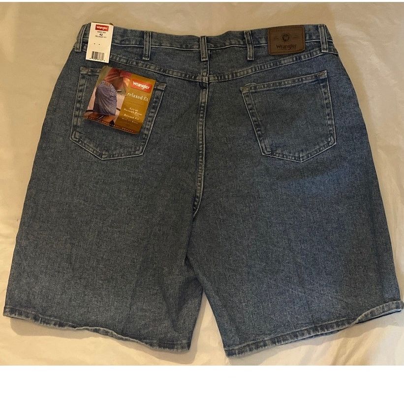 Wrangler Wrangler Men's Relaxed Fit Denim Short - Size: 42 - Blue NEW Size US 42 / EU 58 - 2 Thumbnail