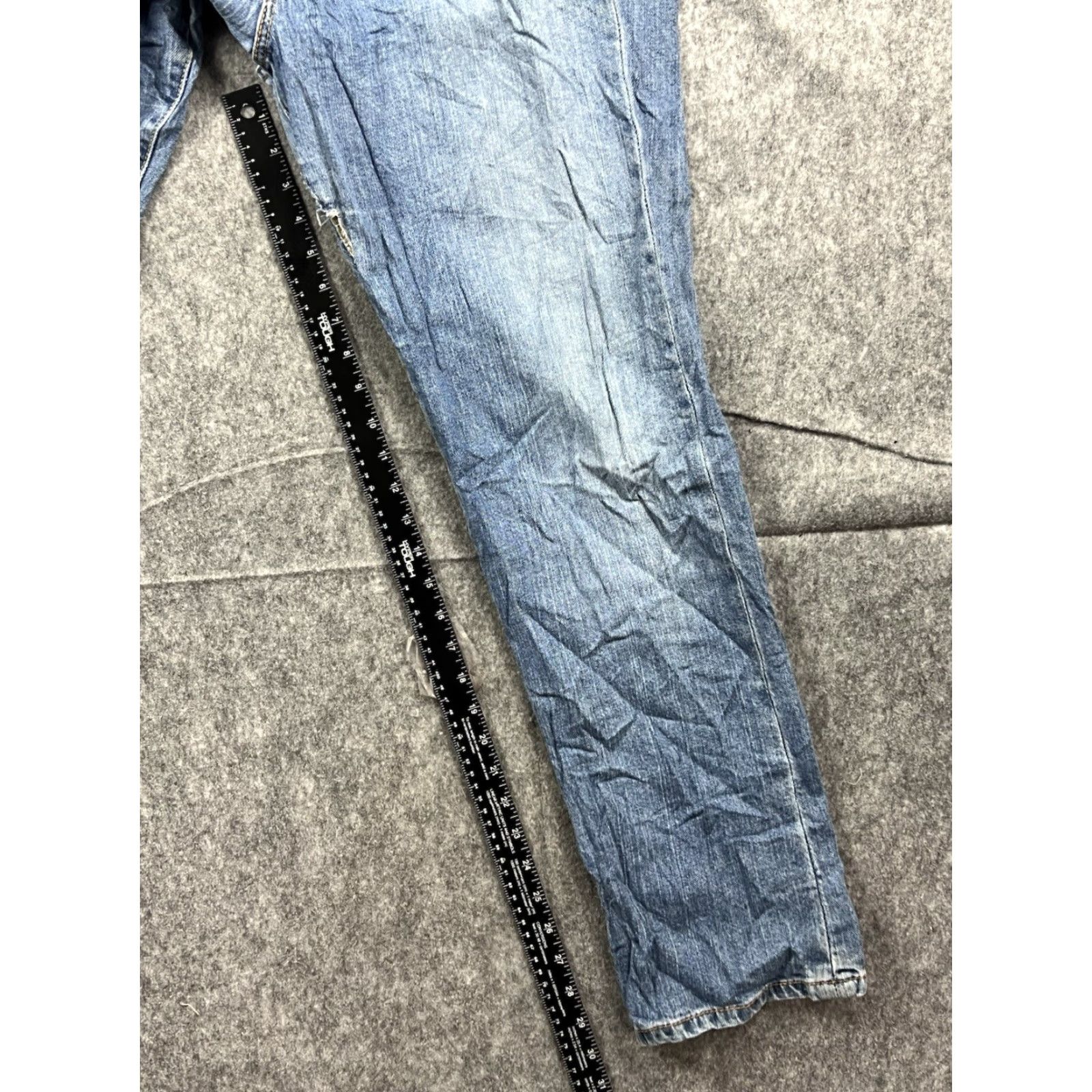 Levi's VINTAGE Levi's 505 Jeans Women Classic Straight Size 16 Distressed Inseam 29 in Blue Denim 5-Pocket Design Womens Levi's 500 Series Size 38" / US 16 / IT 52 - 5 Thumbnail
