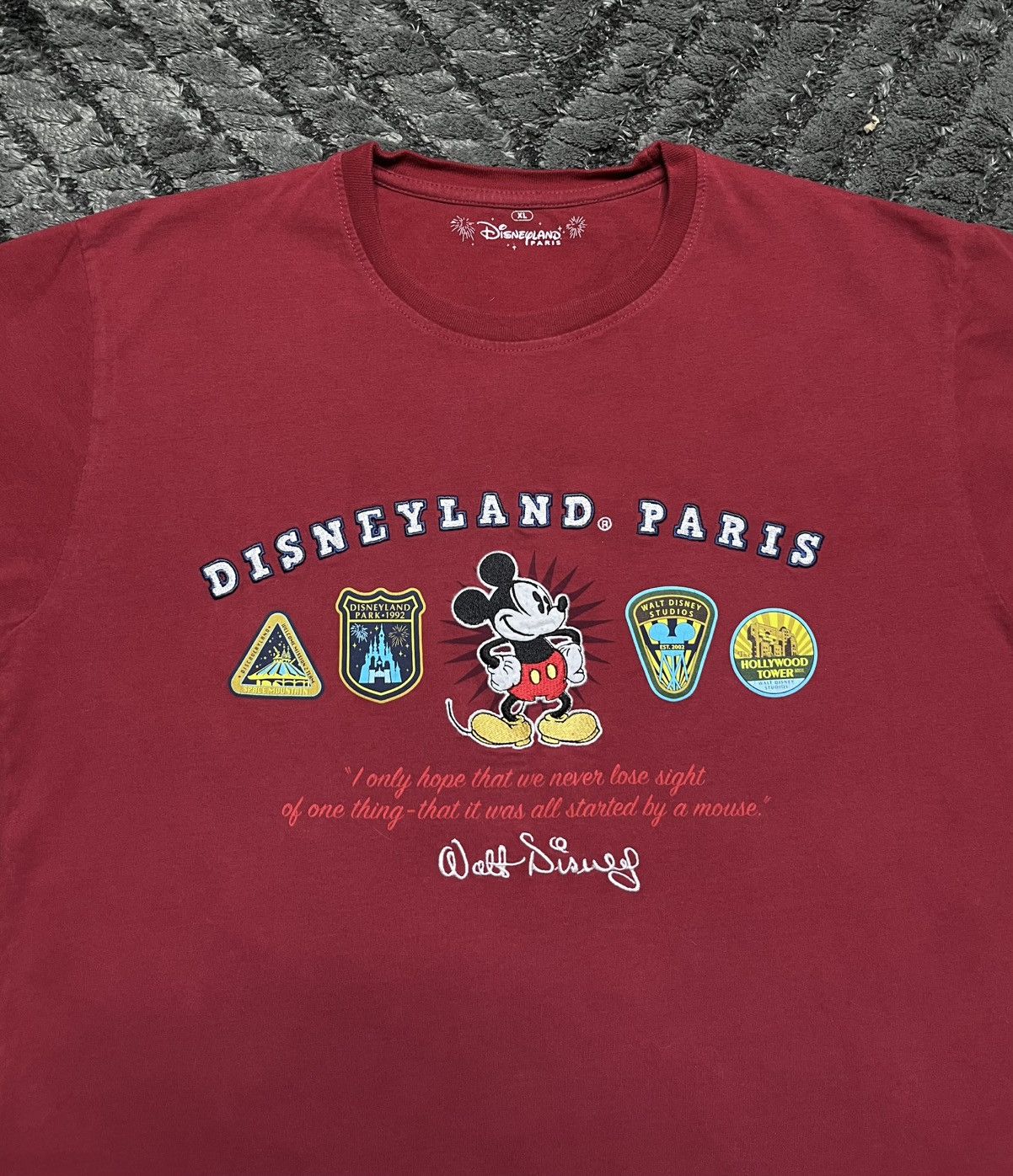 Disney Vintage Red Burgundy Tee T-Shirt Print Disney Disneyland Size US M / EU 48-50 / 2 - 2 Thumbnail