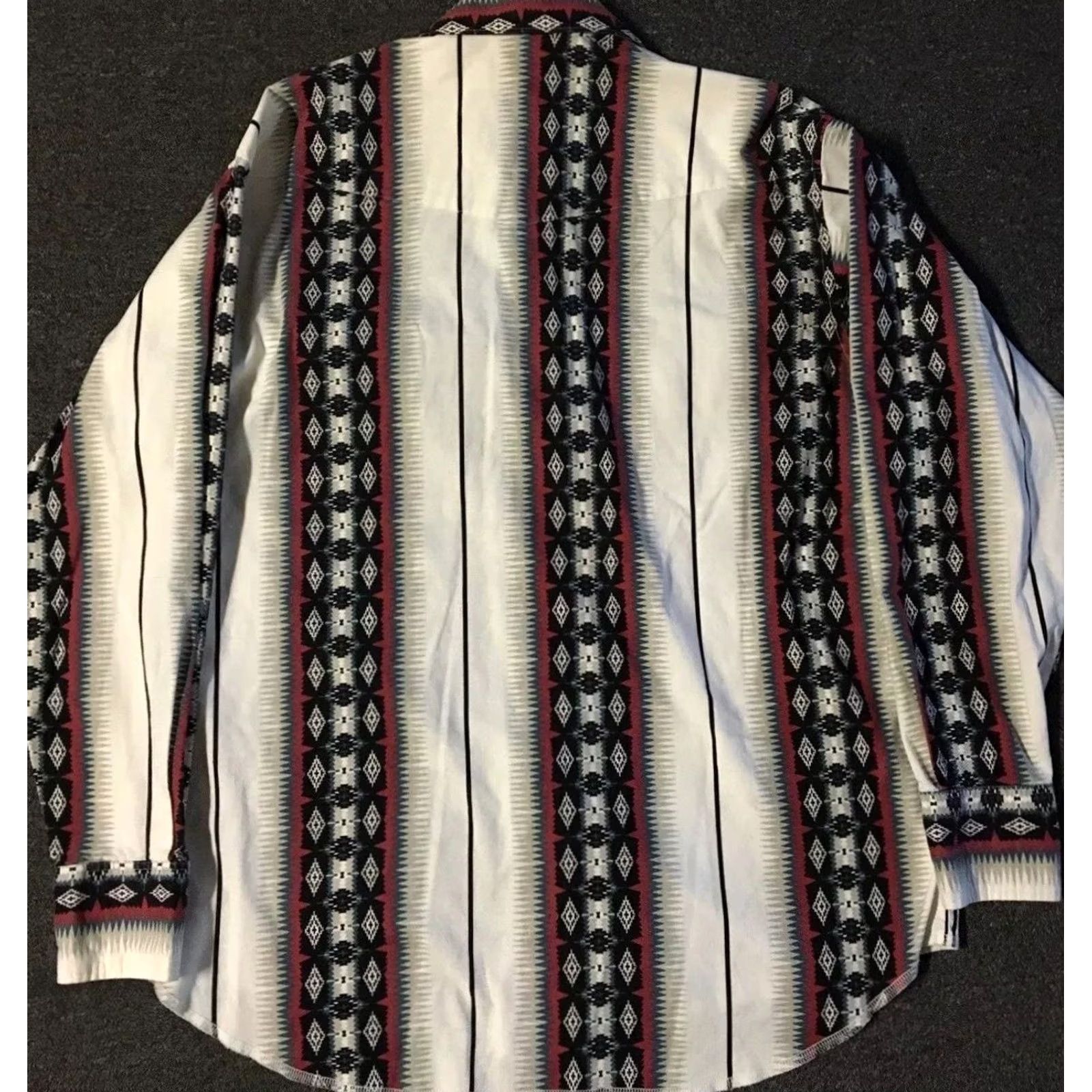 Wrangler VINTAGE Wrangler Striped Aztec Pearl Snap Shirt XL Western Cowboy Grunge AOP 80s 90s Size US XL / EU 56 / 4 - 2 Thumbnail