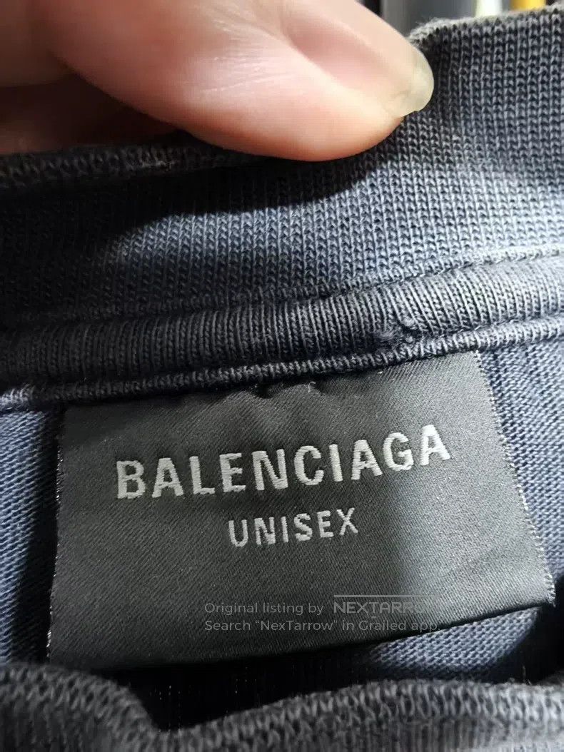 Balenciaga Balenciaga Distressed Short-Sleeve Size US S / EU 44-46 / 1 - 3 Thumbnail